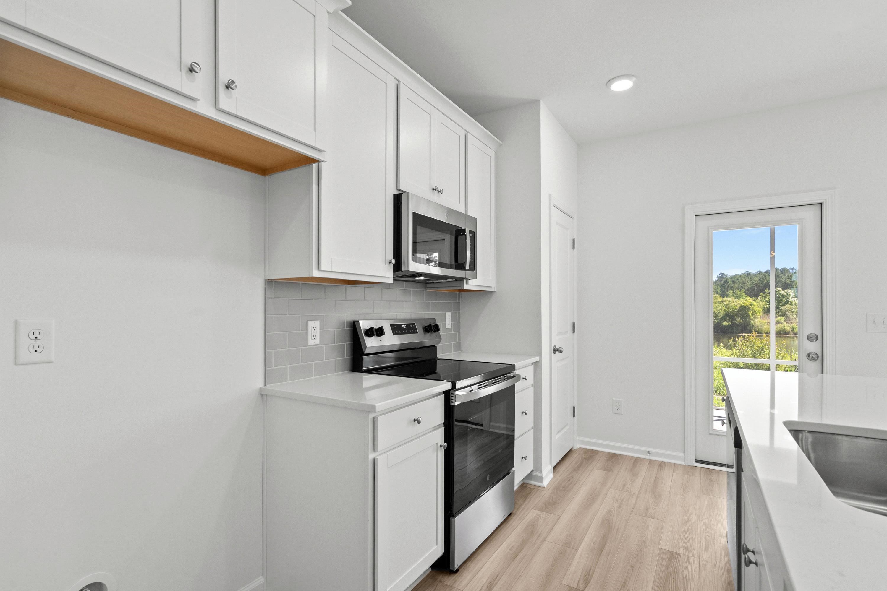 2618981 | Photo 13