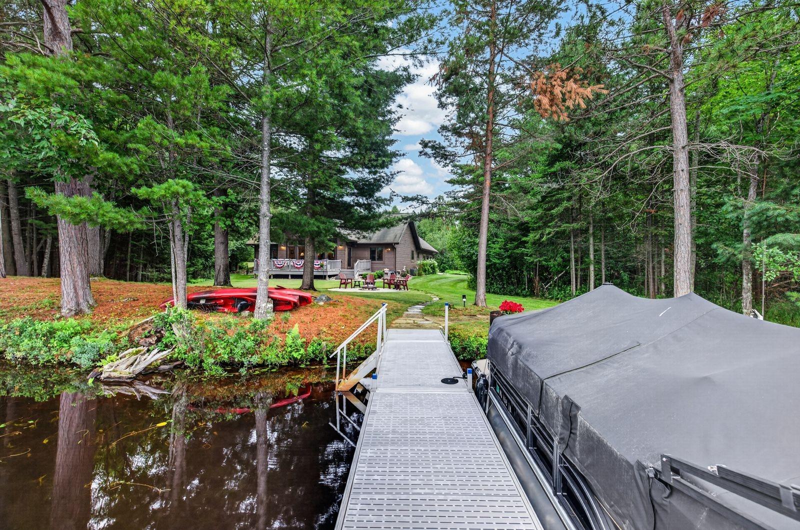 Lake Creek Property 4153 Pine Point Dr Photo 3