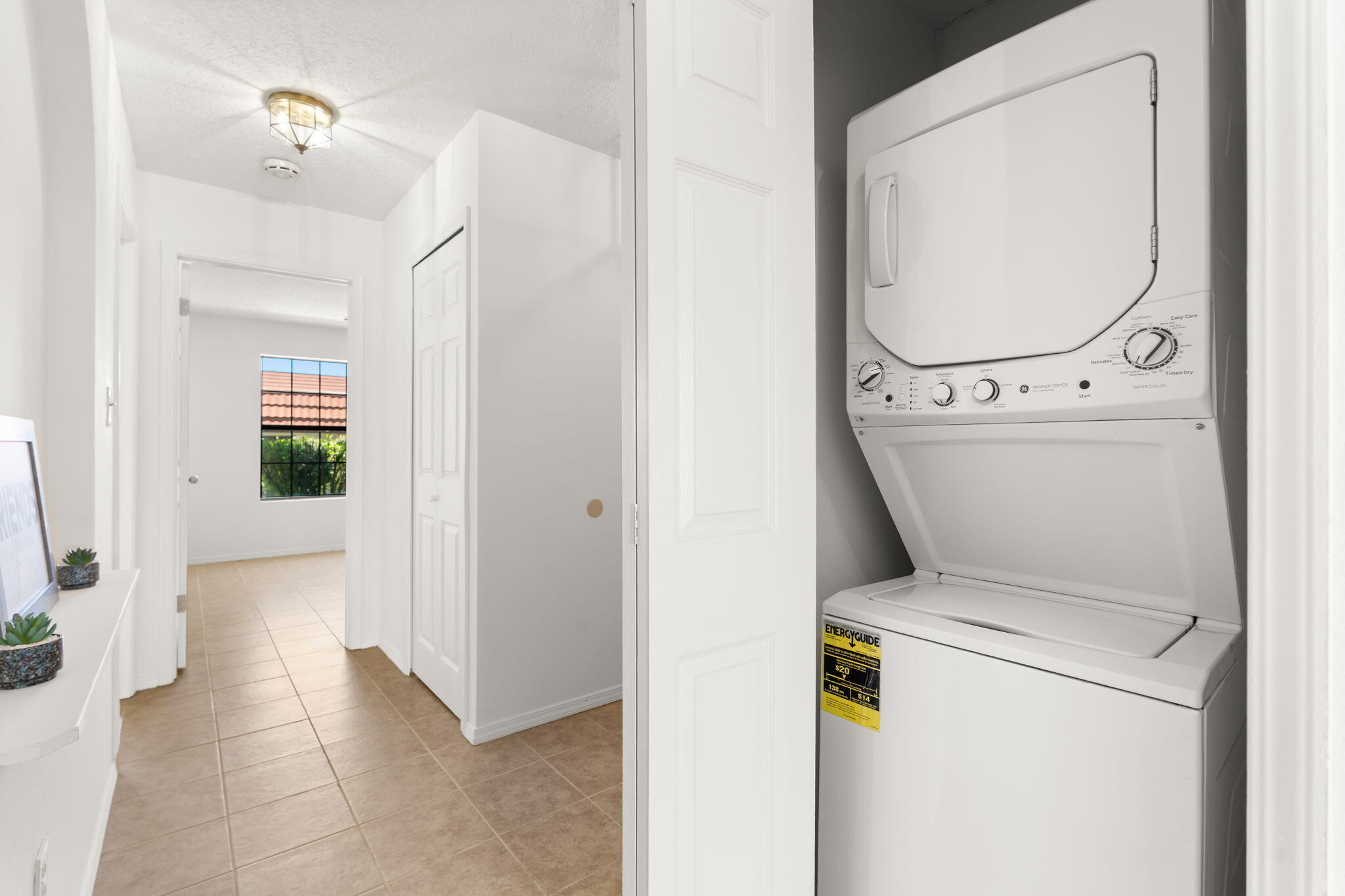 809 Country Club Drive SE APT 1D 