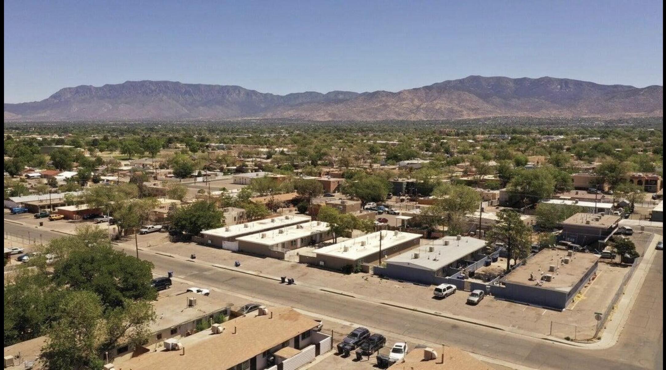 10th image of 308 Charleston St Ne, Albuquerque, NM 87108 | MLS# 1108328