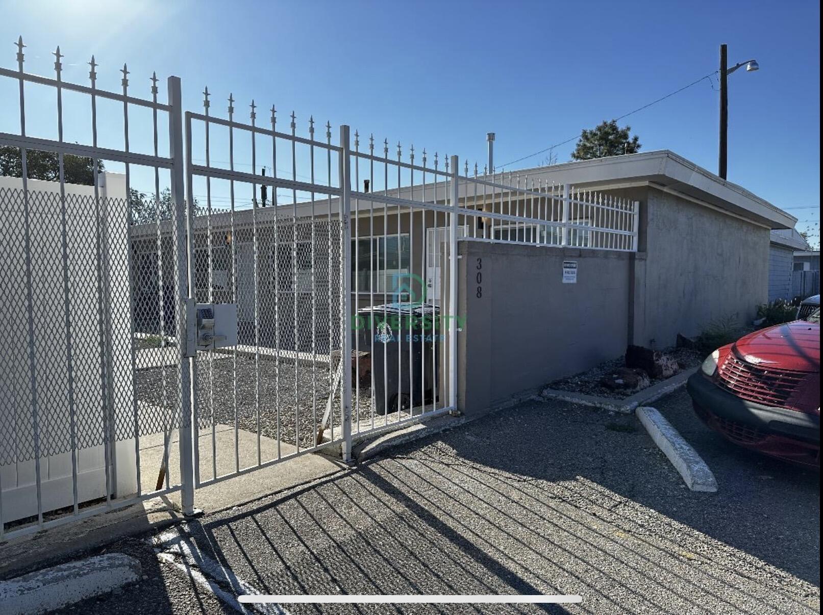 2nd image of 308 Charleston St Ne, Albuquerque, NM 87108 | MLS# 1108328
