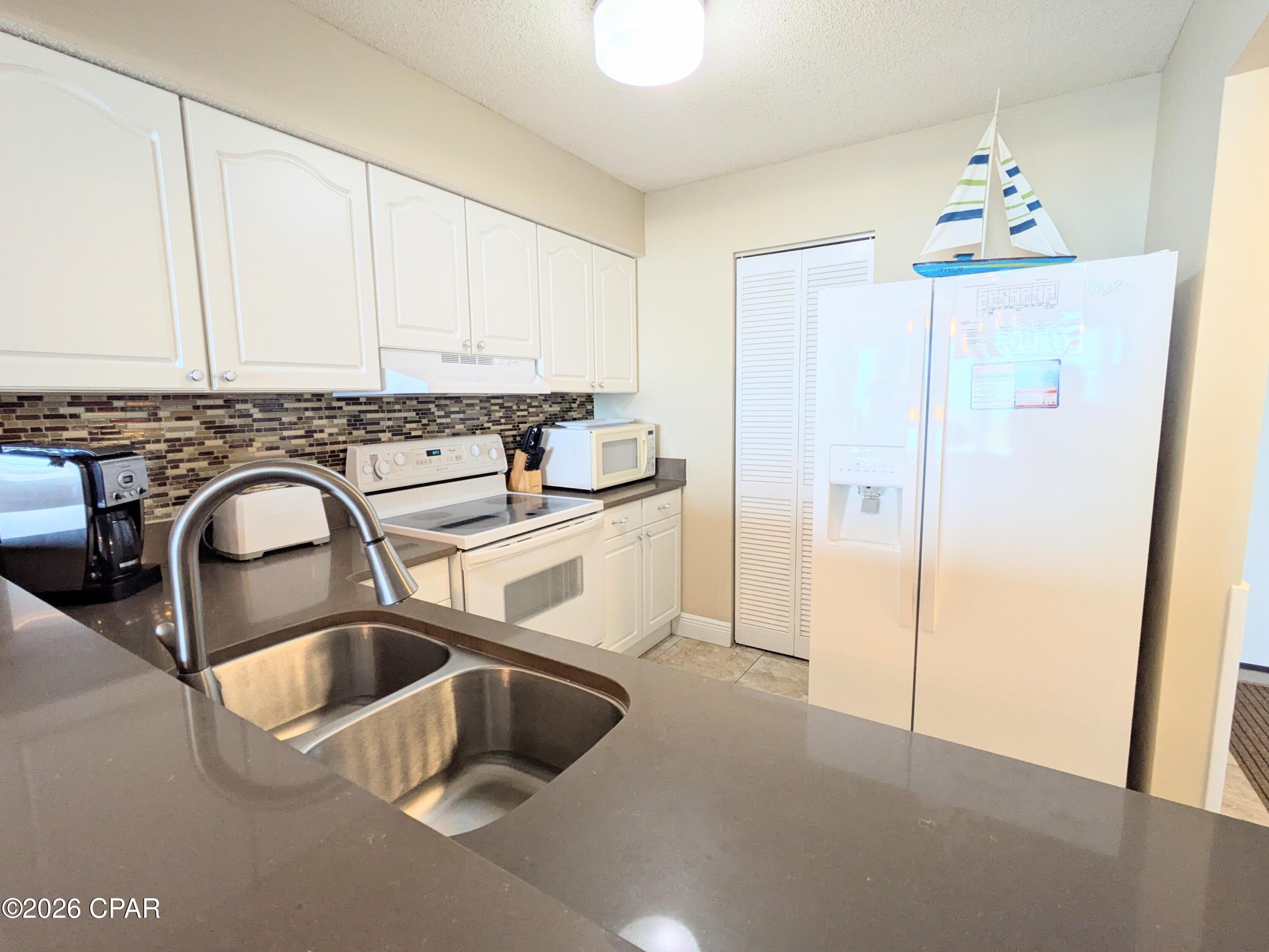 7205 Thomas Drive C305