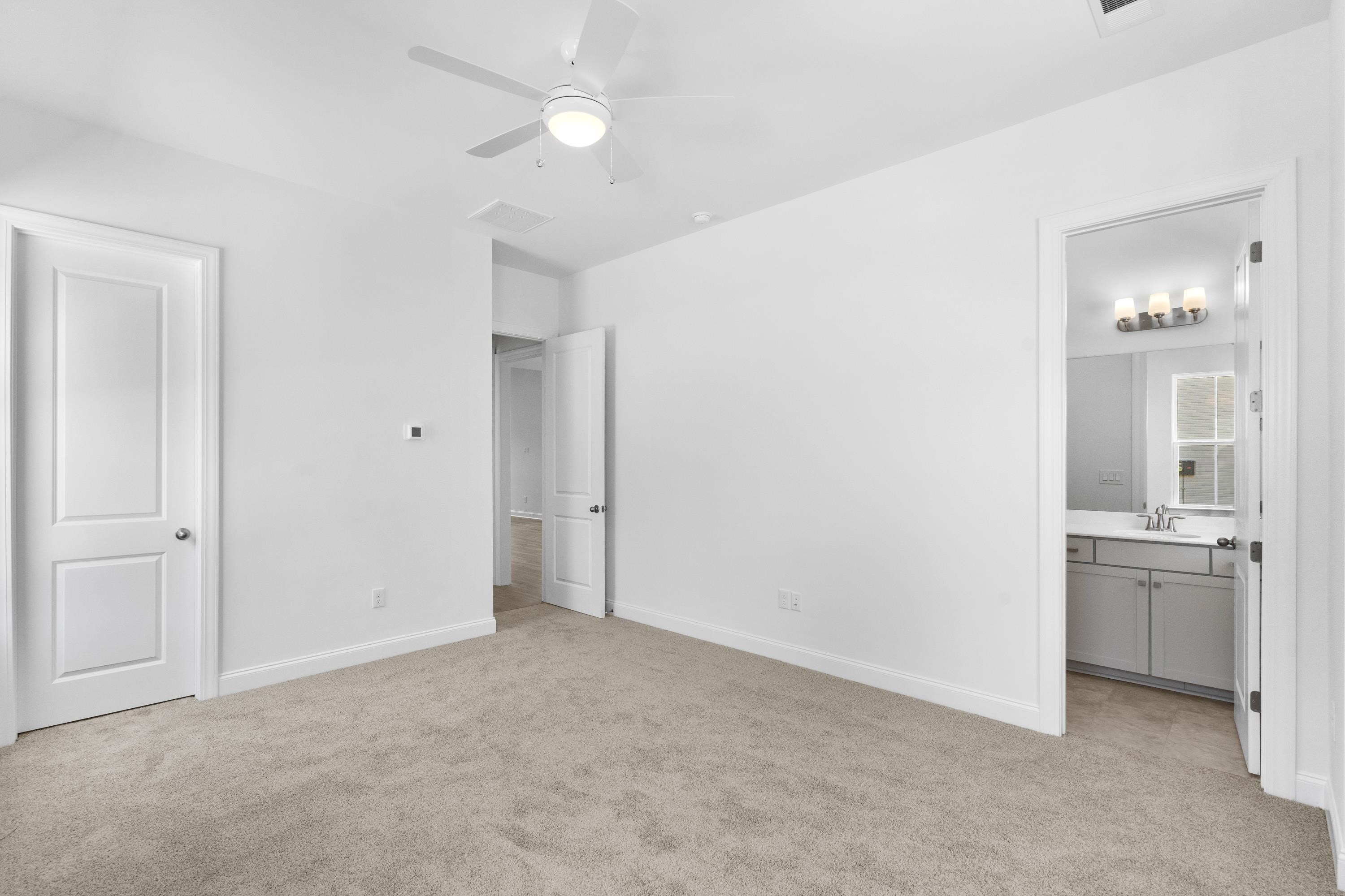 2619095 | Photo 25