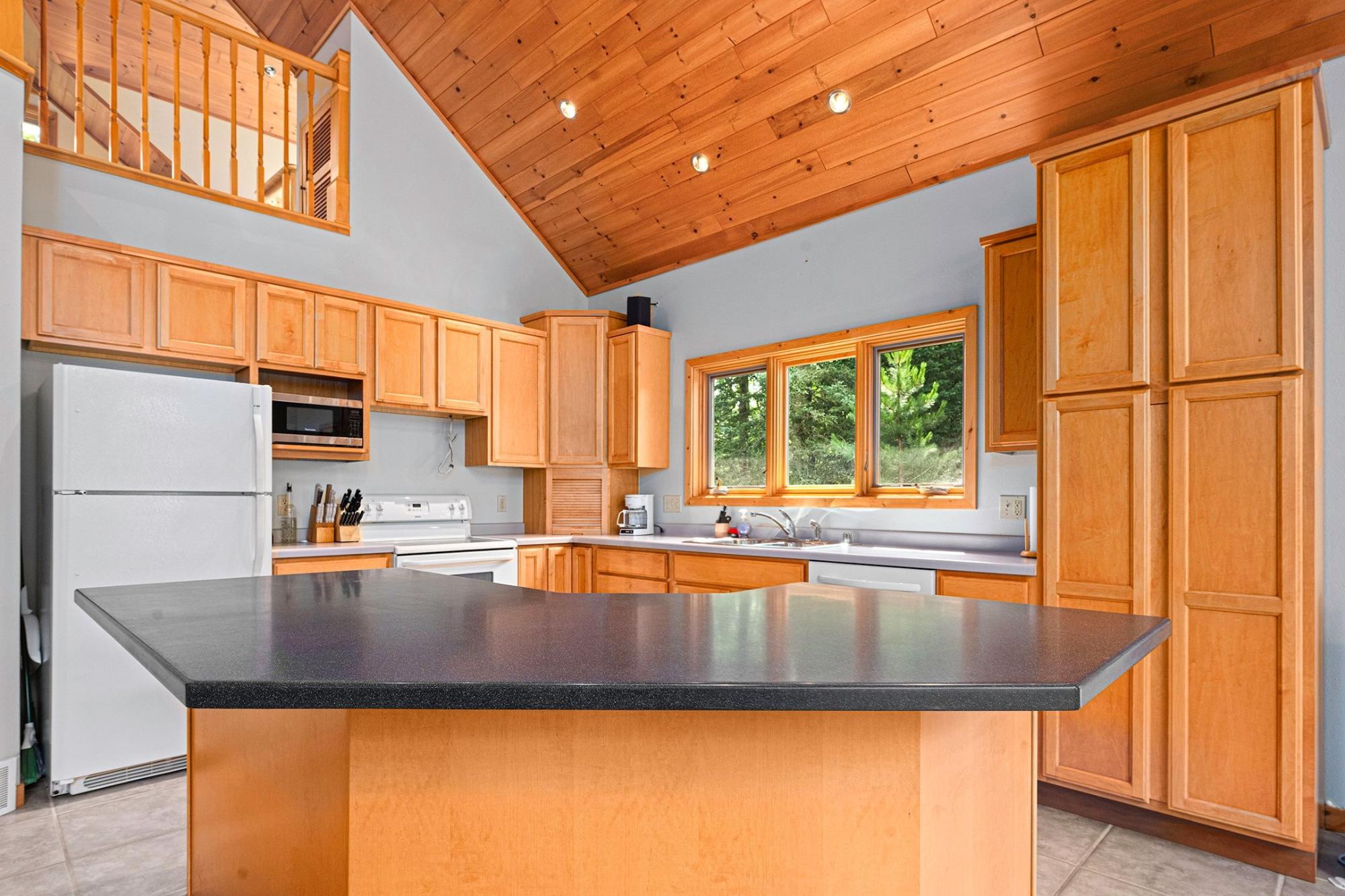 Lily Lake Property 1575 Maple Ridge Rd Photo 5