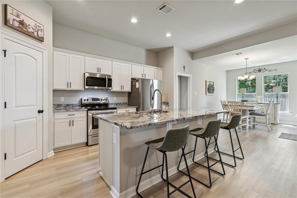 Photo 4 of Single family home for sale at 41498 Dothan Pl, Ponchatoula, LA 70454 | MLS# 2569973 | Listing updated on 2026-10-09