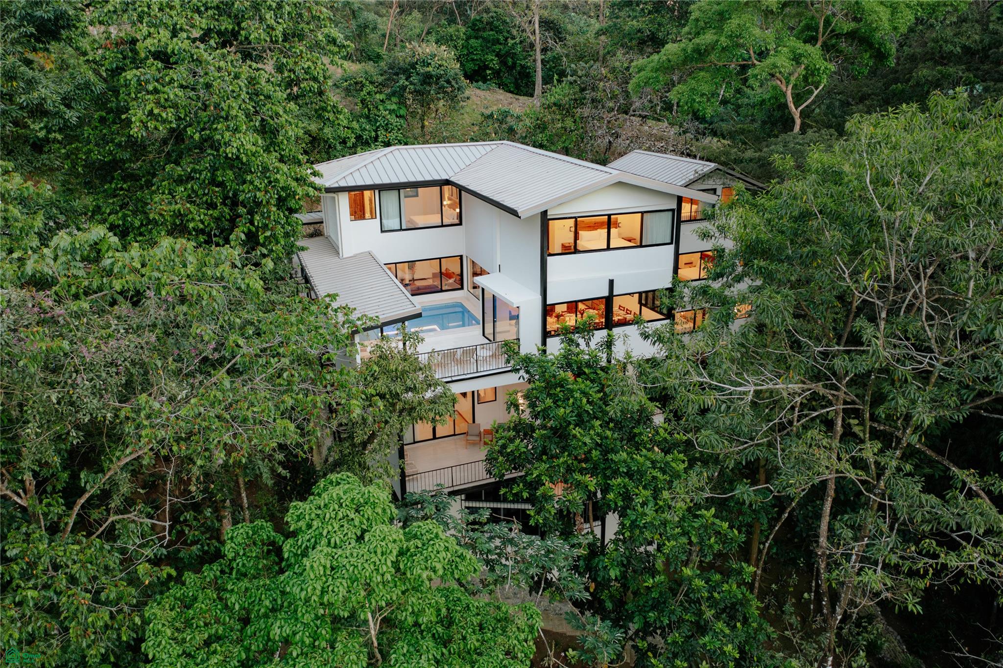 9 bed Single Family Homes For Sale in , Puntarenas - 1