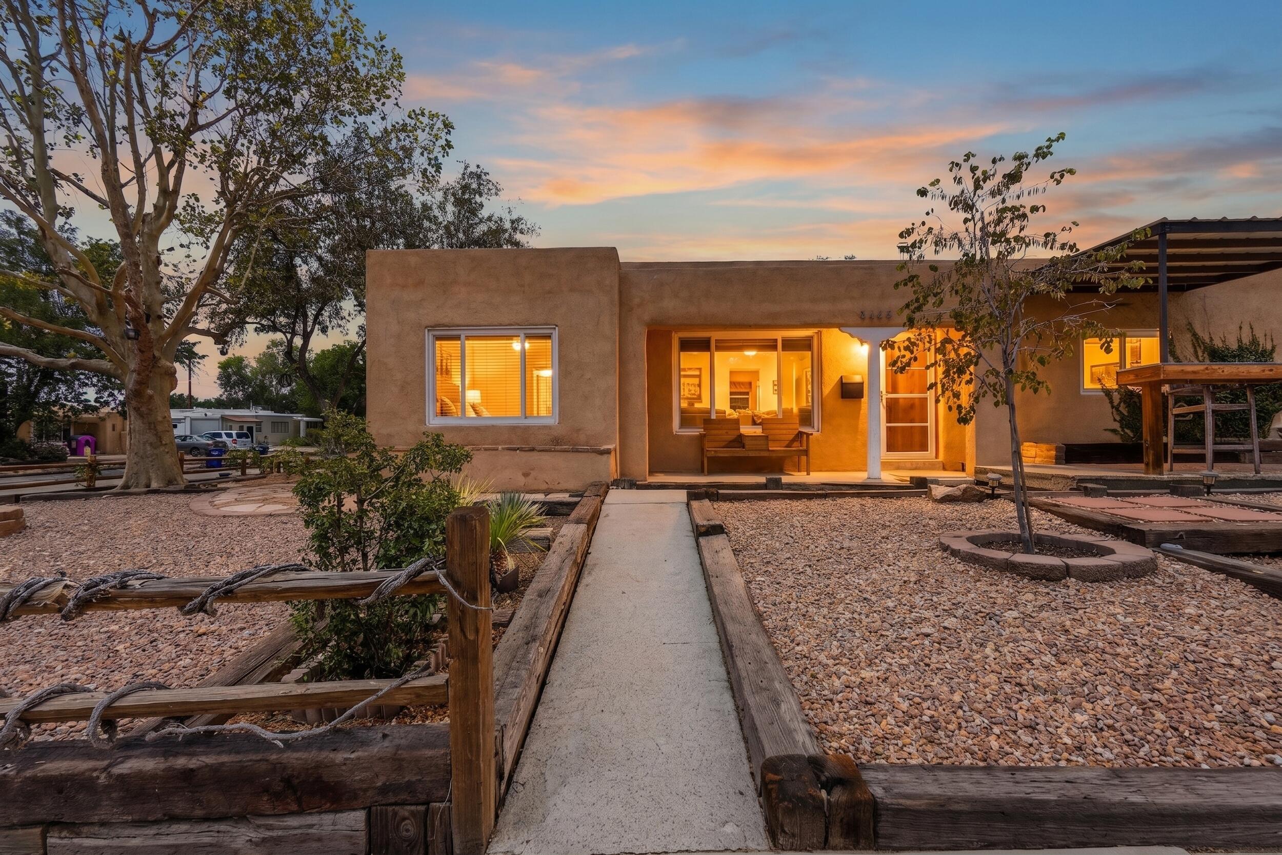 8403 Haines Avenue, Albuquerque NM 87110