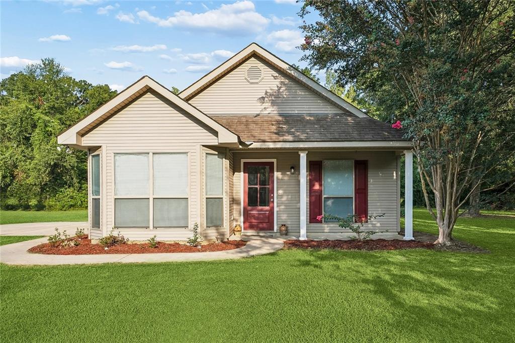 Photo 1 of Single family home for sale at 53515 Elizabeth St, Loranger, LA 70446 | MLS# 2570666 | Listing updated on 2026-09-07