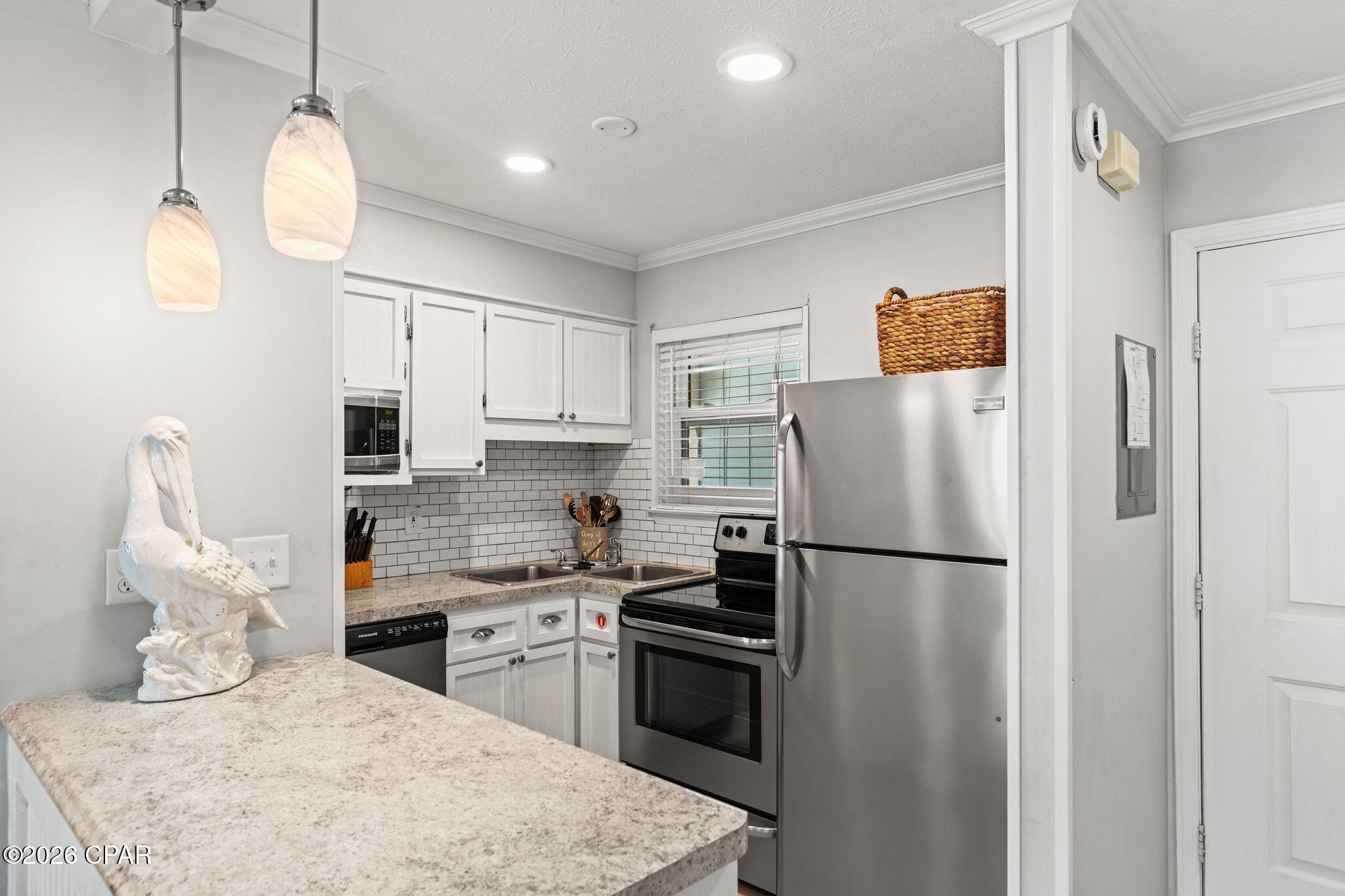 134 Damon Circle B, Panama City Beach, FL 32407 thumbnail, photo 8 of 51