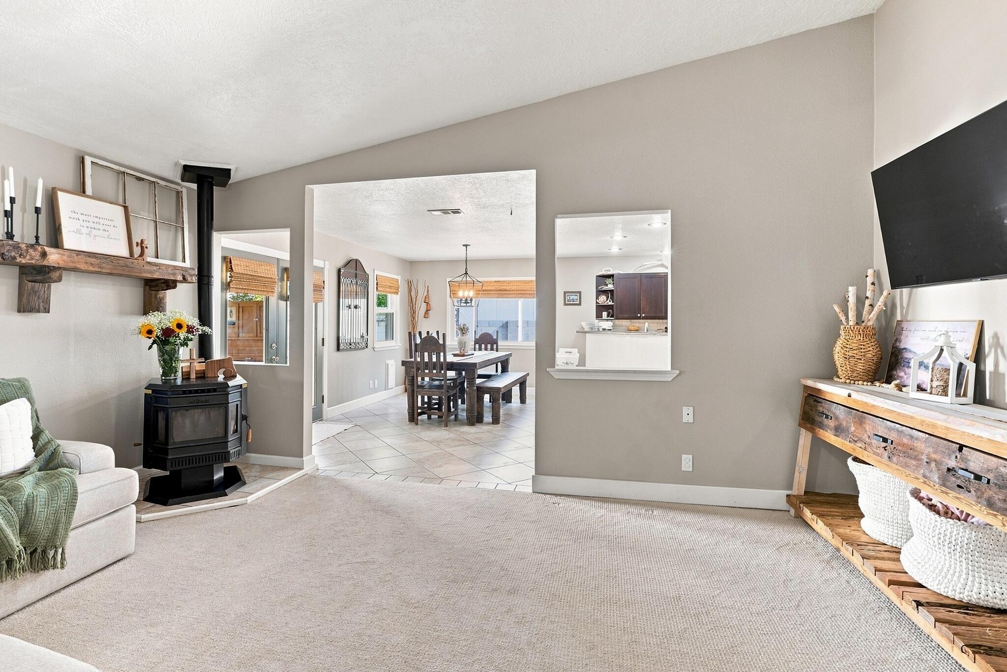 2505 Twin Buttes Drive NE 