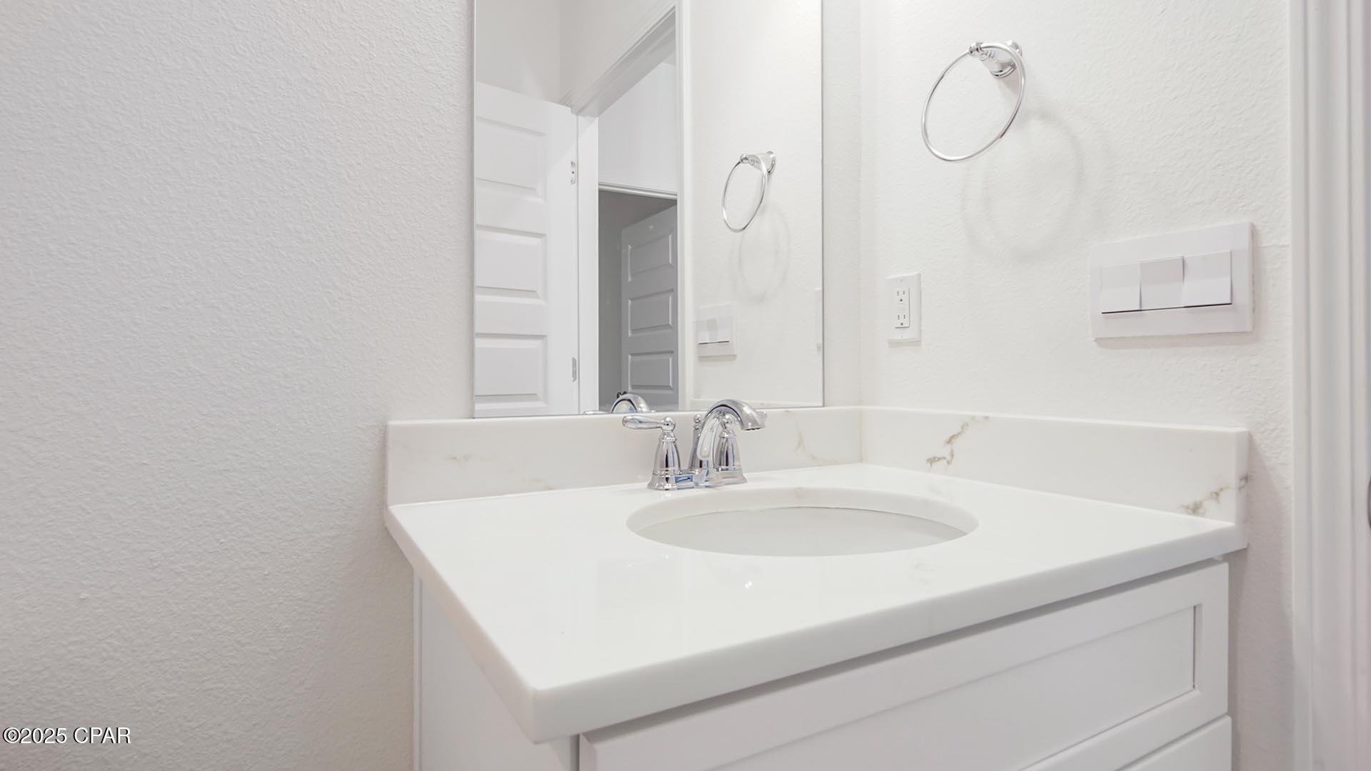 569 Hancock Way, Panama City Beach, FL 32413 thumbnail, photo 30 of 31
