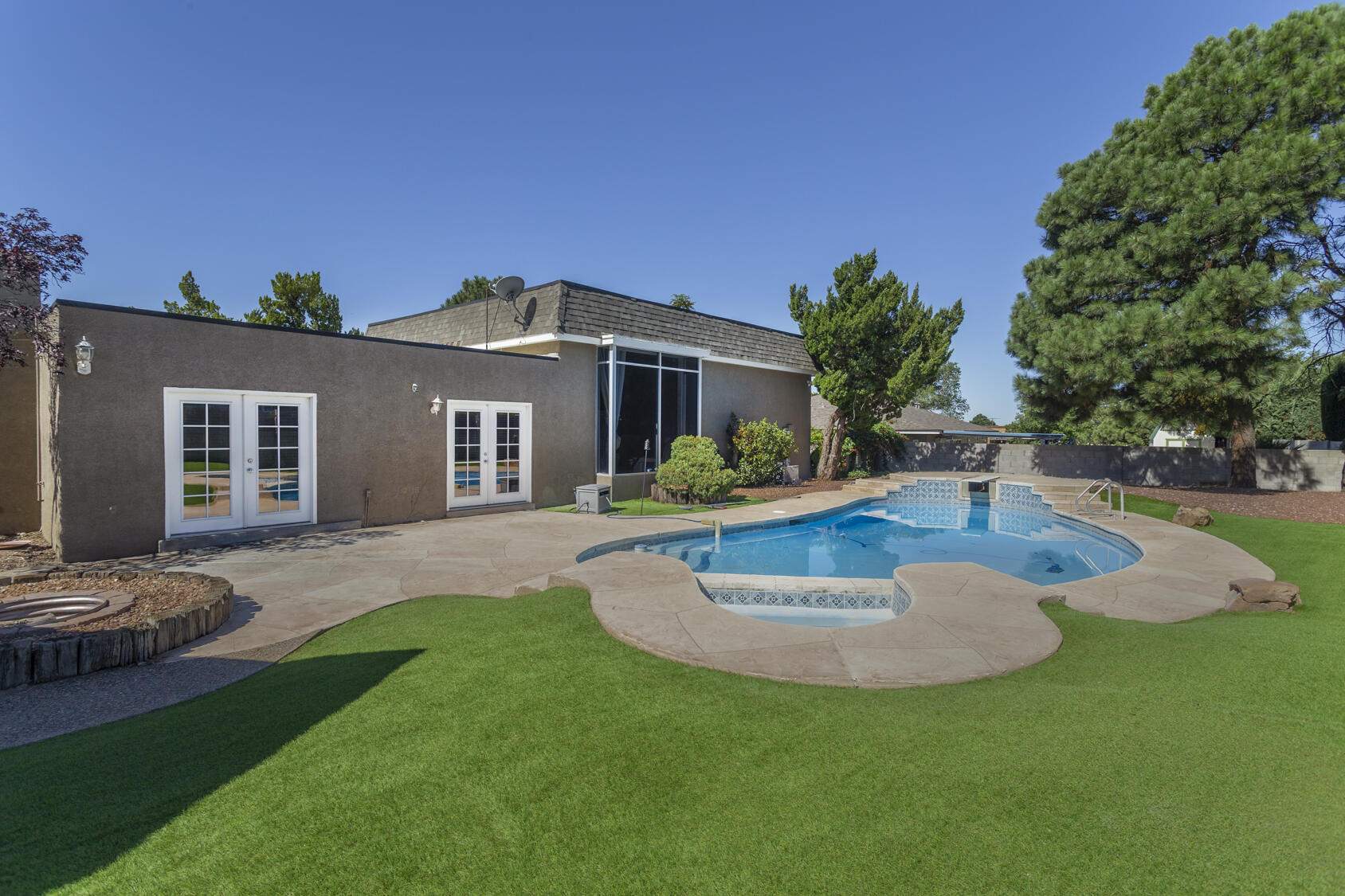 Photo 3 of Single family home for sale at 7413 El Morro Rd Ne, Albuquerque, NM 87109 | MLS# 1108586 | Listing updated on 2026-10-09