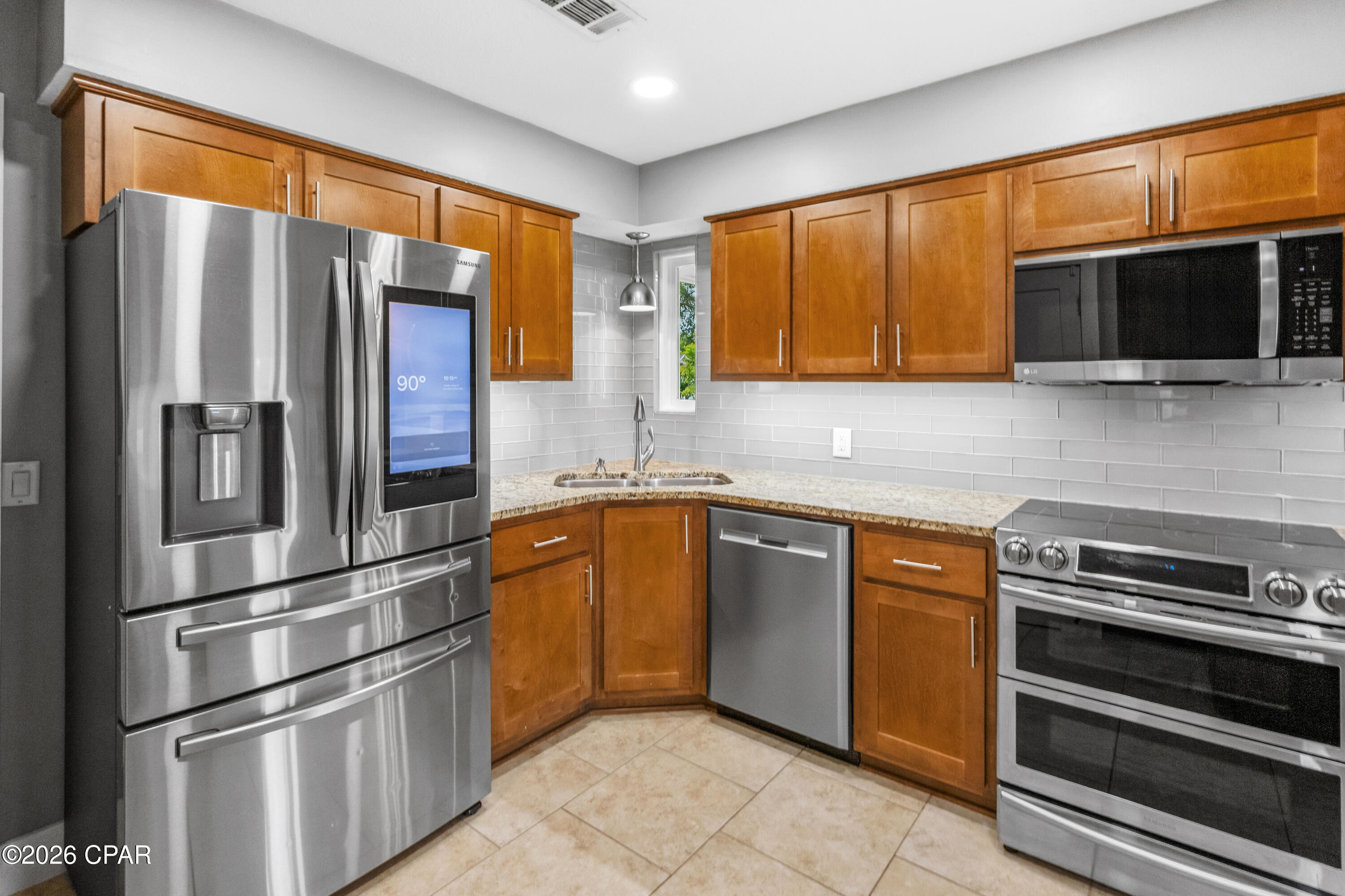 5th image of 2511 Country Club Dr, Lynn Haven, FL 32444 | MLS# 793638