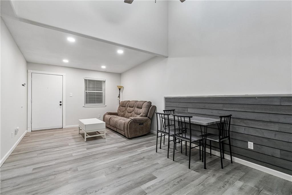 4th image of 2301 Edenborn Ave #308, Metairie, LA 70001 | MLS# 2570088