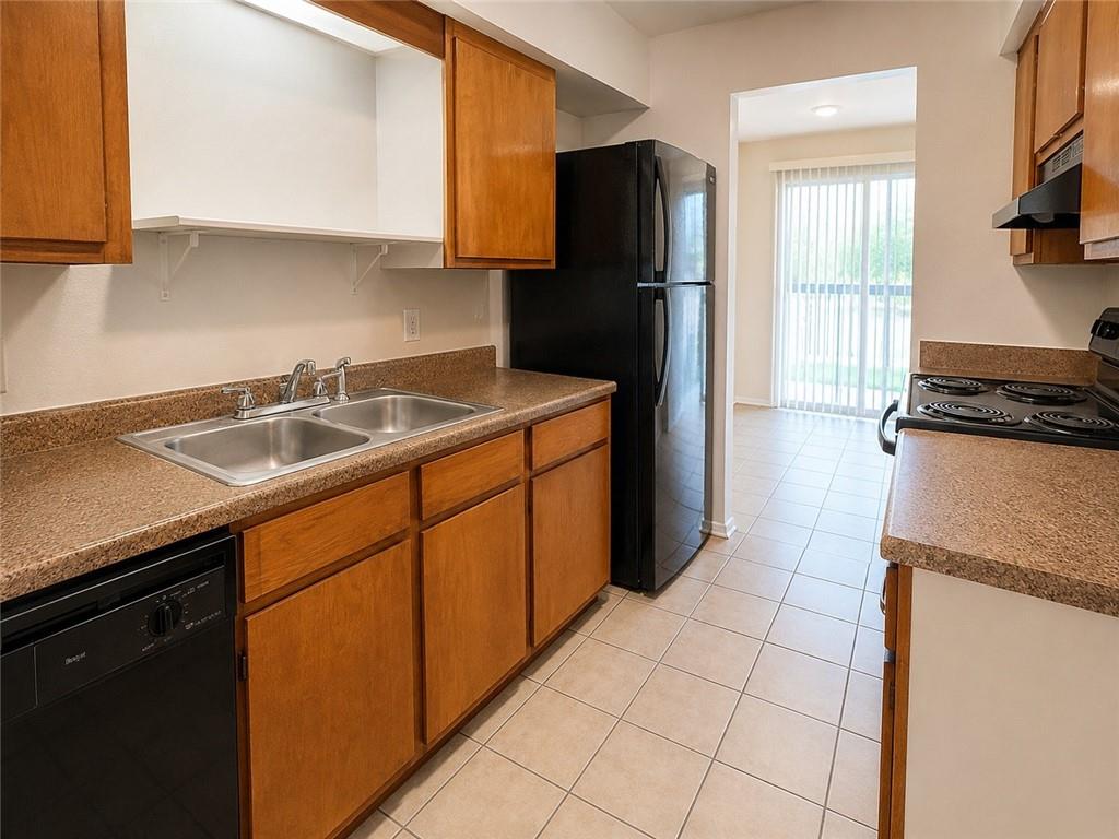 2nd image of 917 W Monterey Ct, Gretna, LA 70056 | MLS# 2571149
