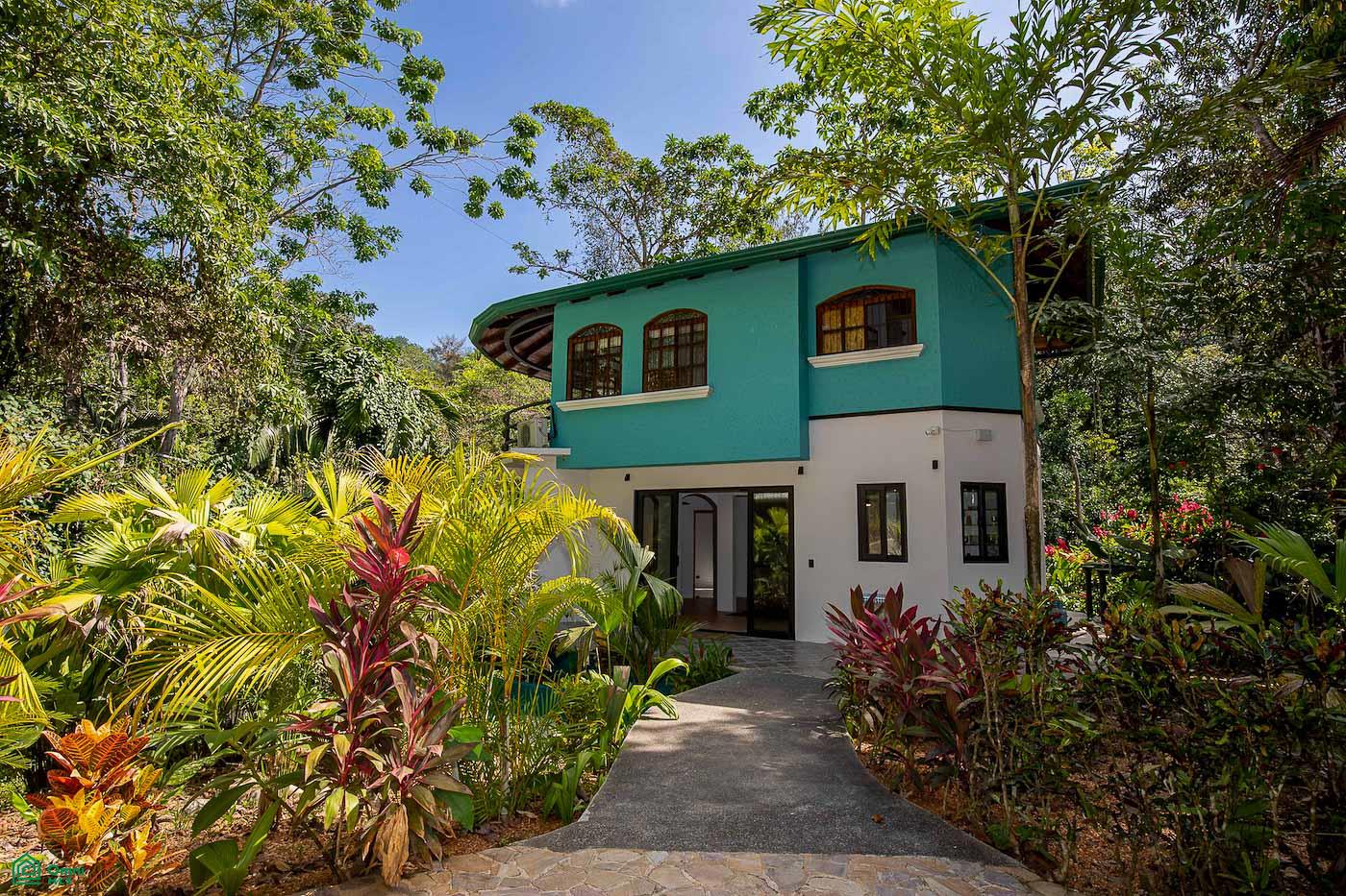 3 bed Single Family Homes For Sale in , Puntarenas - 1