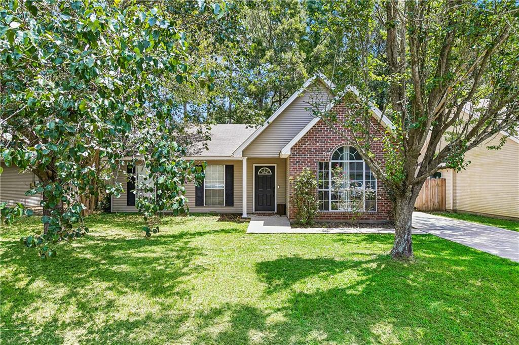 1st image of 70052 9th St, Covington, LA 70433 | MLS# 2570855