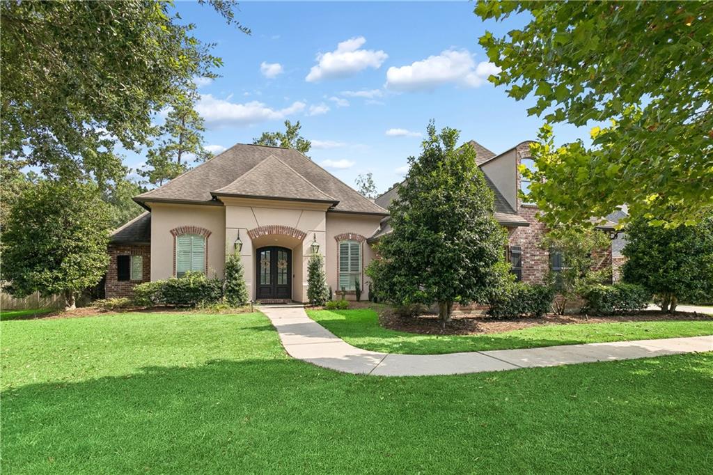Photo 1 of Single family home for sale at 564 Evergreen Dr, Mandeville, LA 70448 | MLS# 2571074 | Listing updated on 2026-09-12
