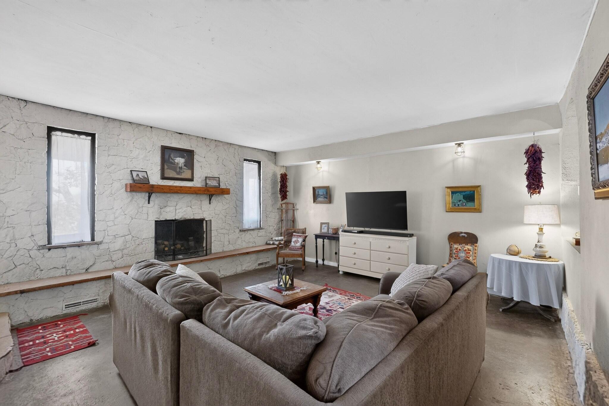 Photo 3 of Single family home for sale at 120 E Cummings, Moriarty, NM 87035 | MLS# 1108719 | Listing updated on 2026-09-21