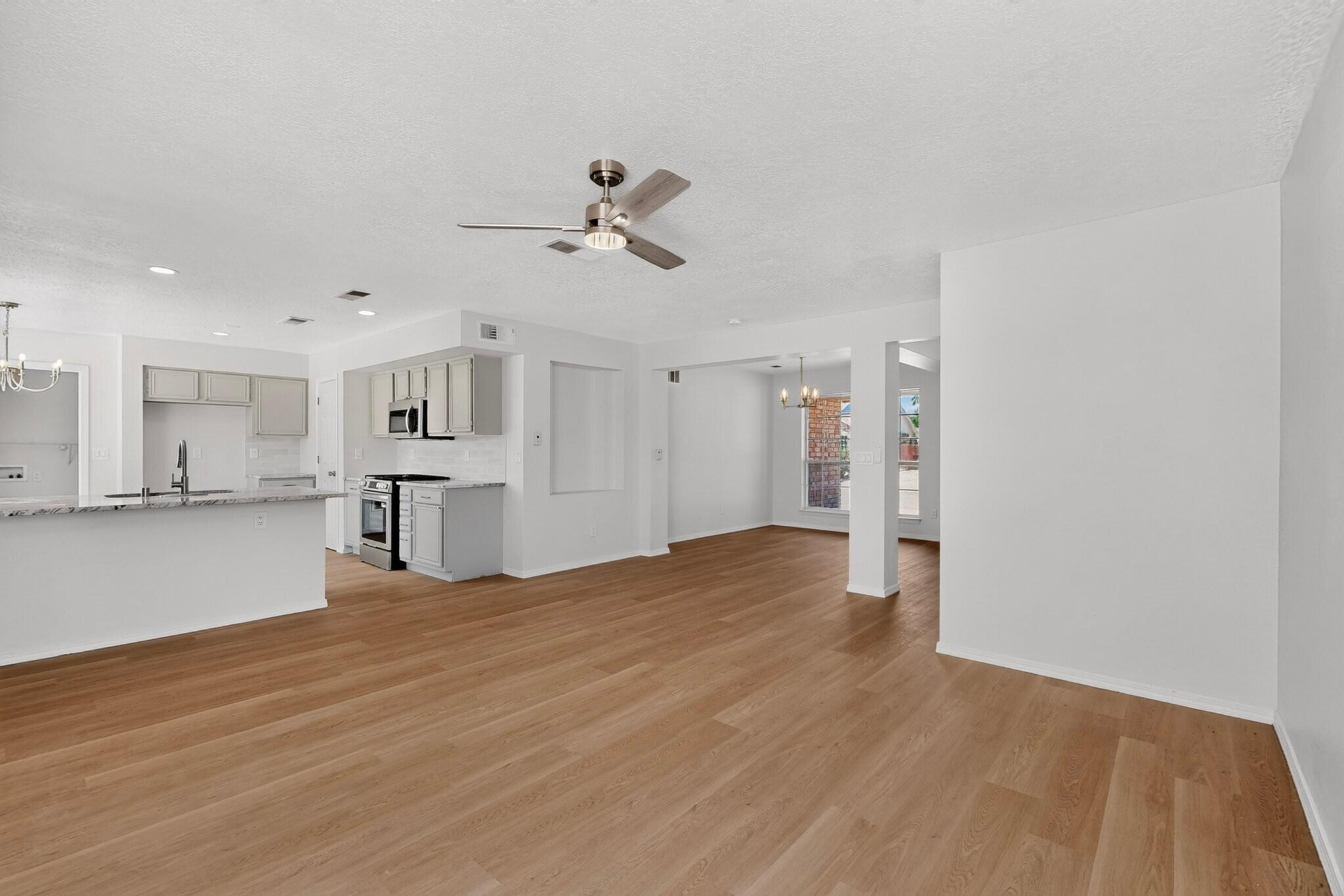 16 Cliffrose Trail 
