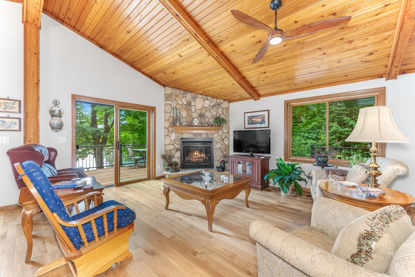 Pine Lake MC Property 8020 Flandrena Rd Photo 12