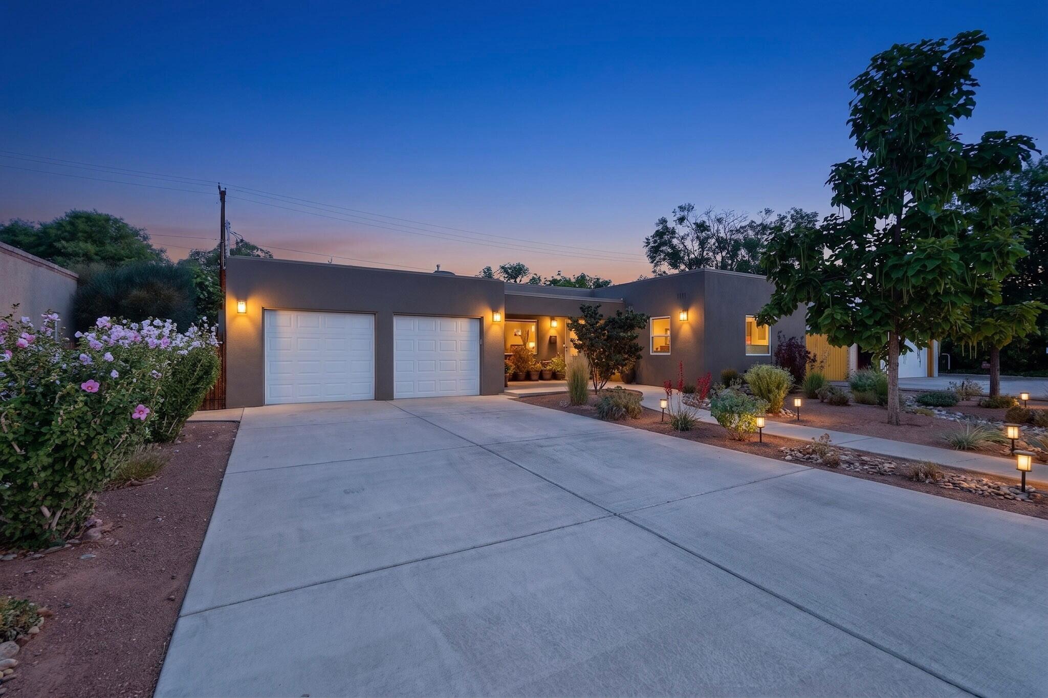 Photo 1 of Sale Pending at 328 Fontana Pl Ne, Albuquerque, NM 87108 | MLS# 1108734 | Listing updated on 2026-09-10