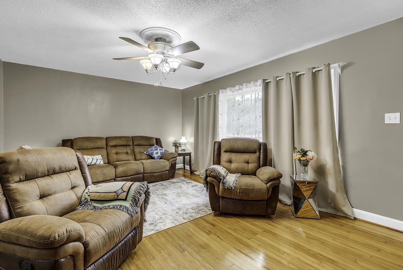 Photo 4 of Single family home for sale at 2048 Seitter St, Georgetown, SC 29440 | MLS# 2619548 | Listing updated on 2026-10-16