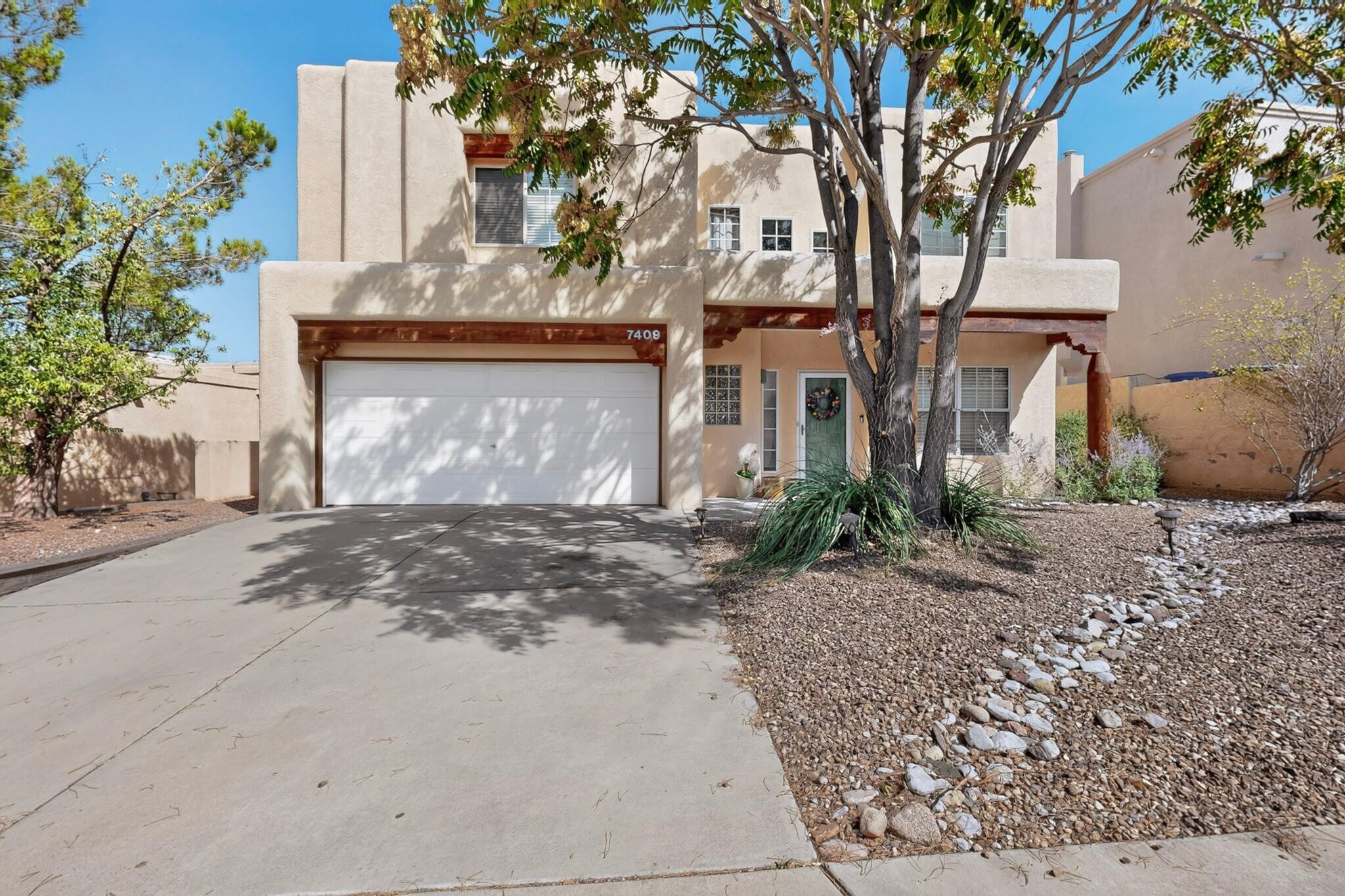 7409 Palomas Park Avenue, Albuquerque NM 87109