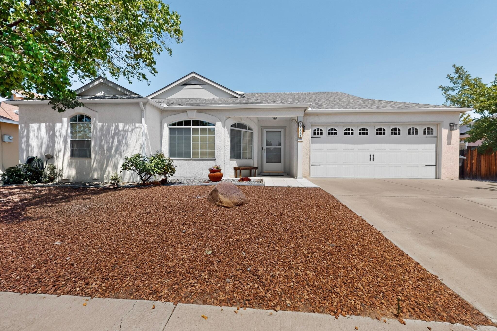 1724 Blueberry Drive, Rio Rancho NM 87144