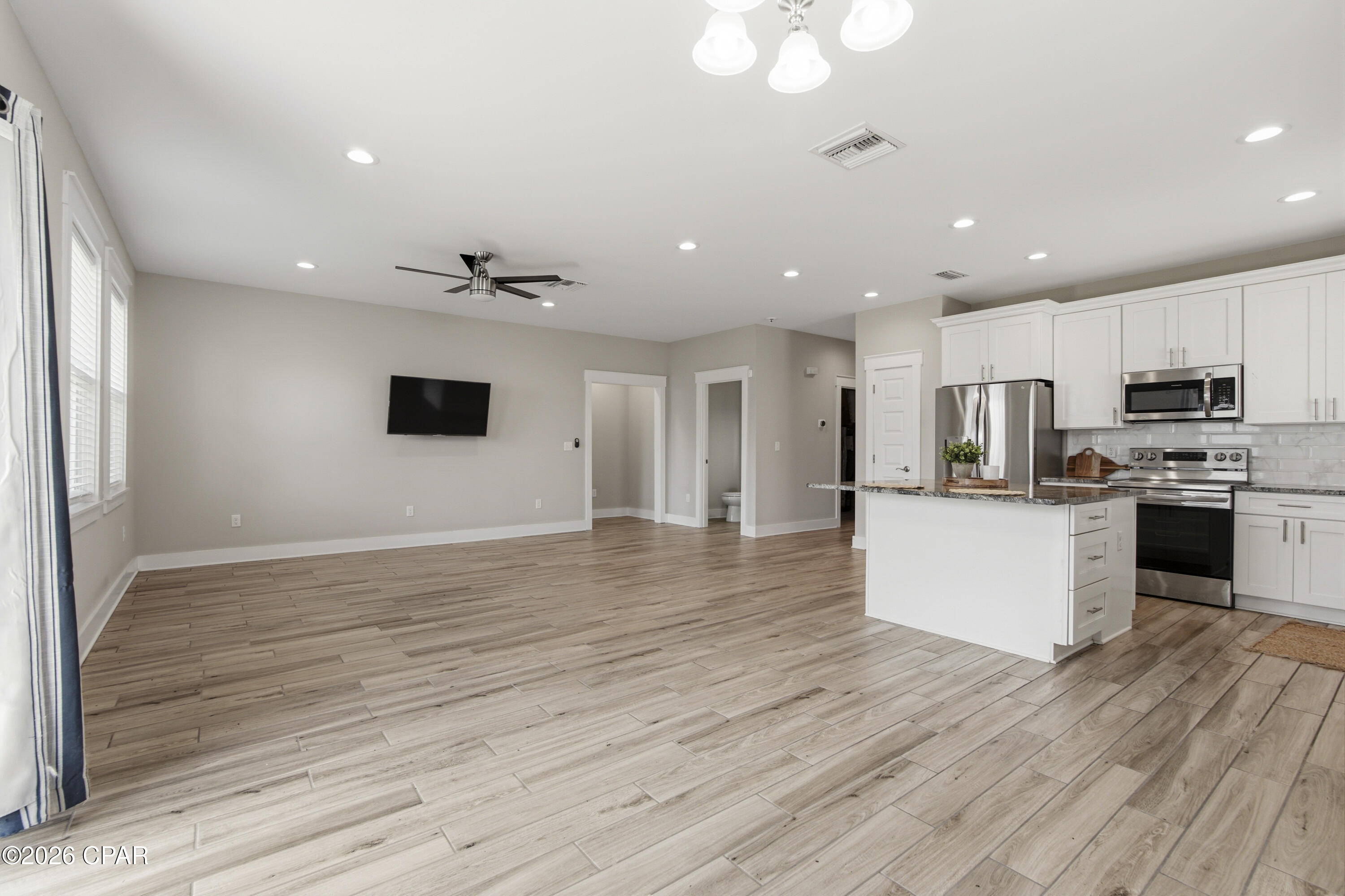 6222 Pinetree Avenue, Panama City Beach, FL 32408 thumbnail, photo 6 of 26