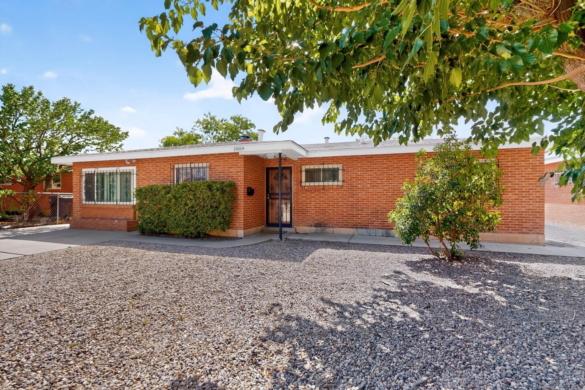 1809 Cornell Drive, Albuquerque NM 87106