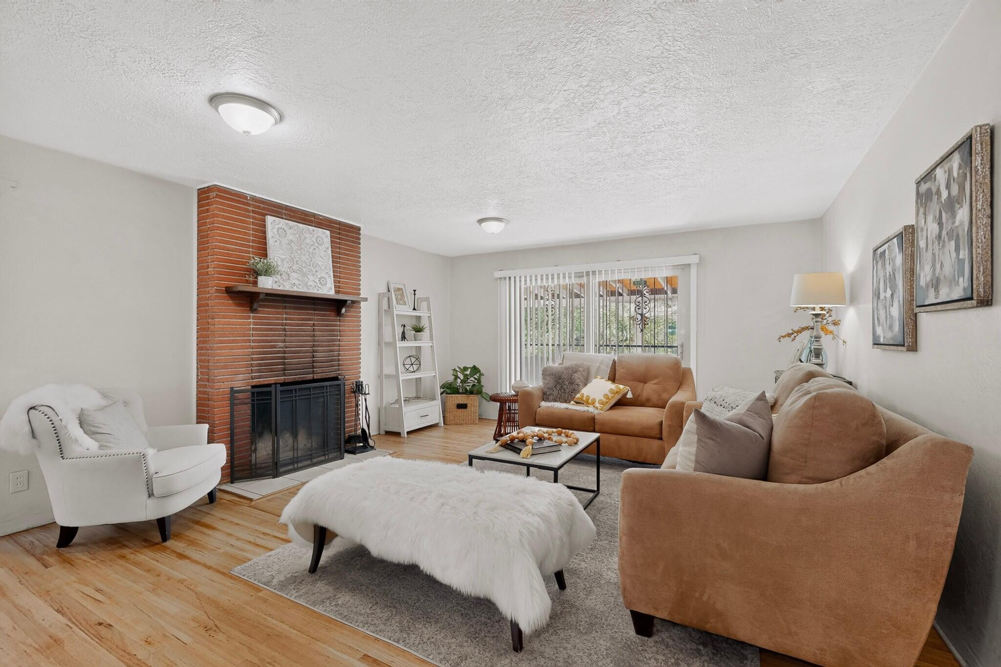 Photo 2 of Single family home for sale at 1809 Cornell Dr Se, Albuquerque, NM 87106 | MLS# 1108775 | Listing updated on 2026-09-11