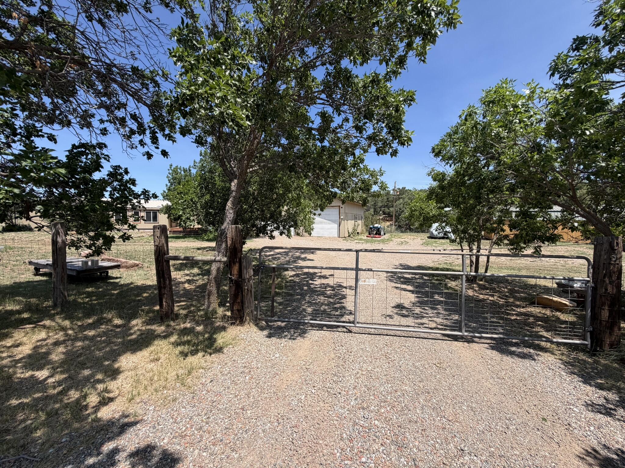 2nd image of 3 Brent Ln, Tijeras, NM 87059 | MLS# 1108794