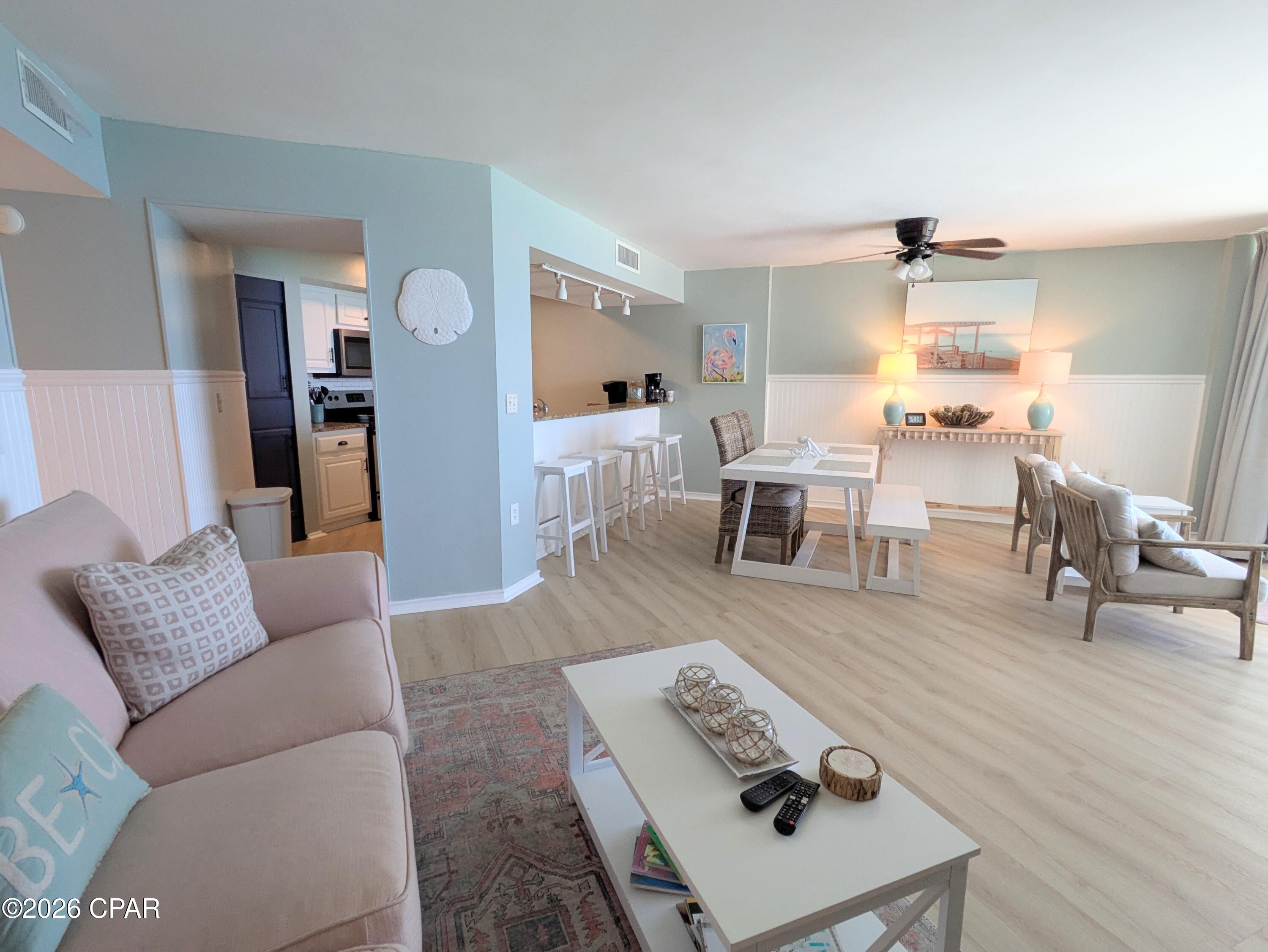 Listing Photo 4 - Condo for sale in building located at 7205 Thomas Dr, Panama City Beach, FL 32408 - Unit #E1704