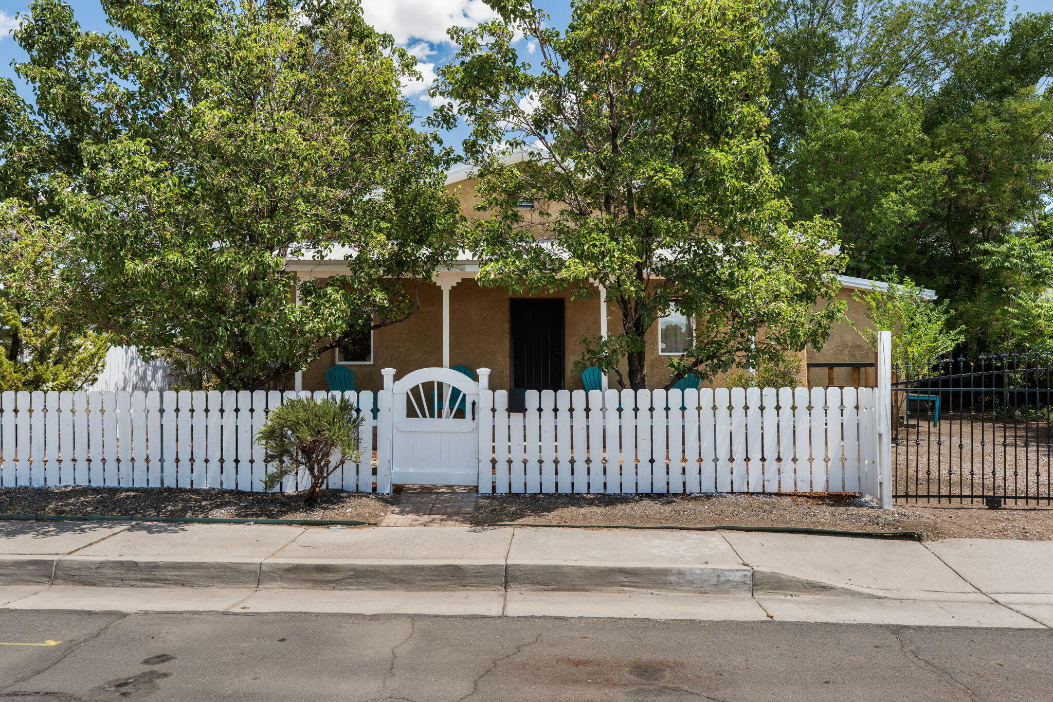 1023 11th Street SW, Albuquerque 
