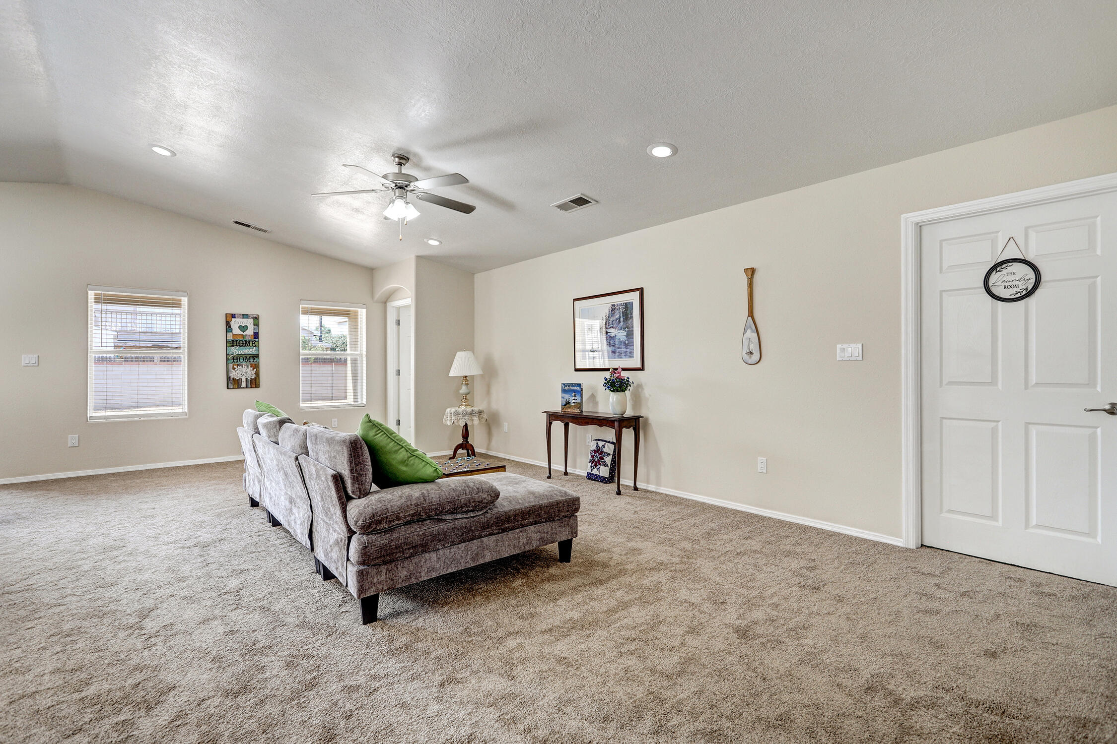 4th image of 45 Rosa Ave Sw, Los Lunas, NM 87031 | MLS# 1108828