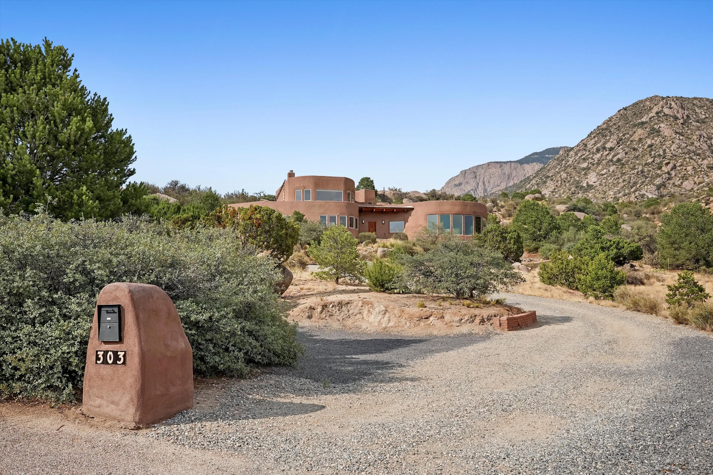 2nd image of 303 Spring Creek Pl Ne, Albuquerque, NM 87122 | MLS# 1108841