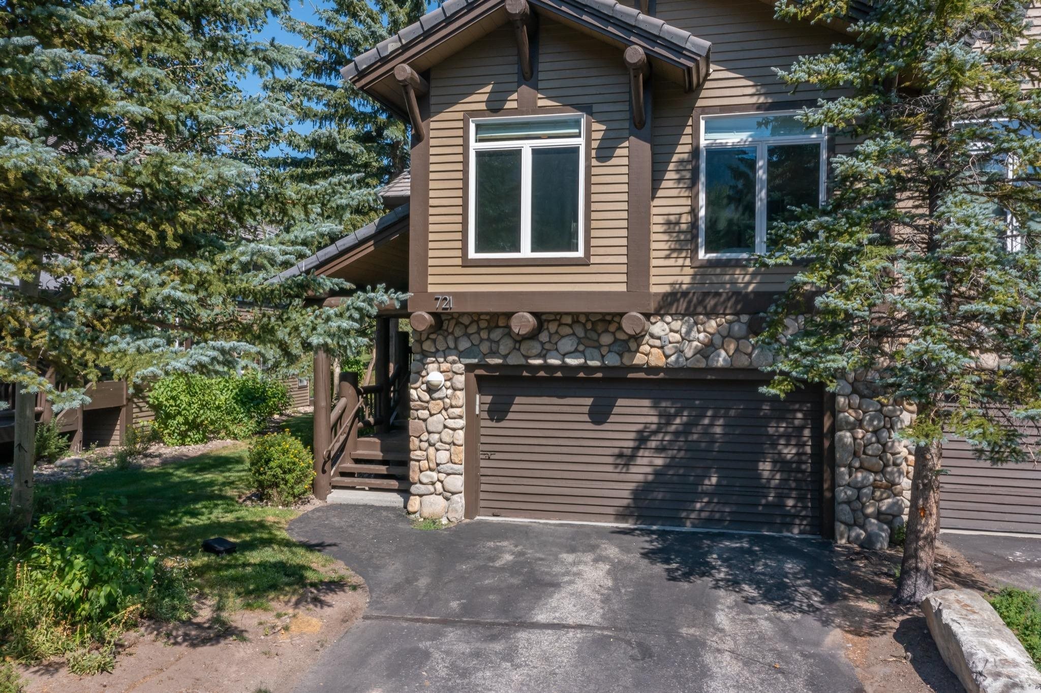 721 Fairway Circle 721