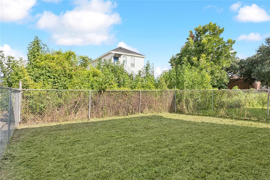 10th image of 2113 15 Forstall St, New Orleans, LA 70117 | MLS# 2571648