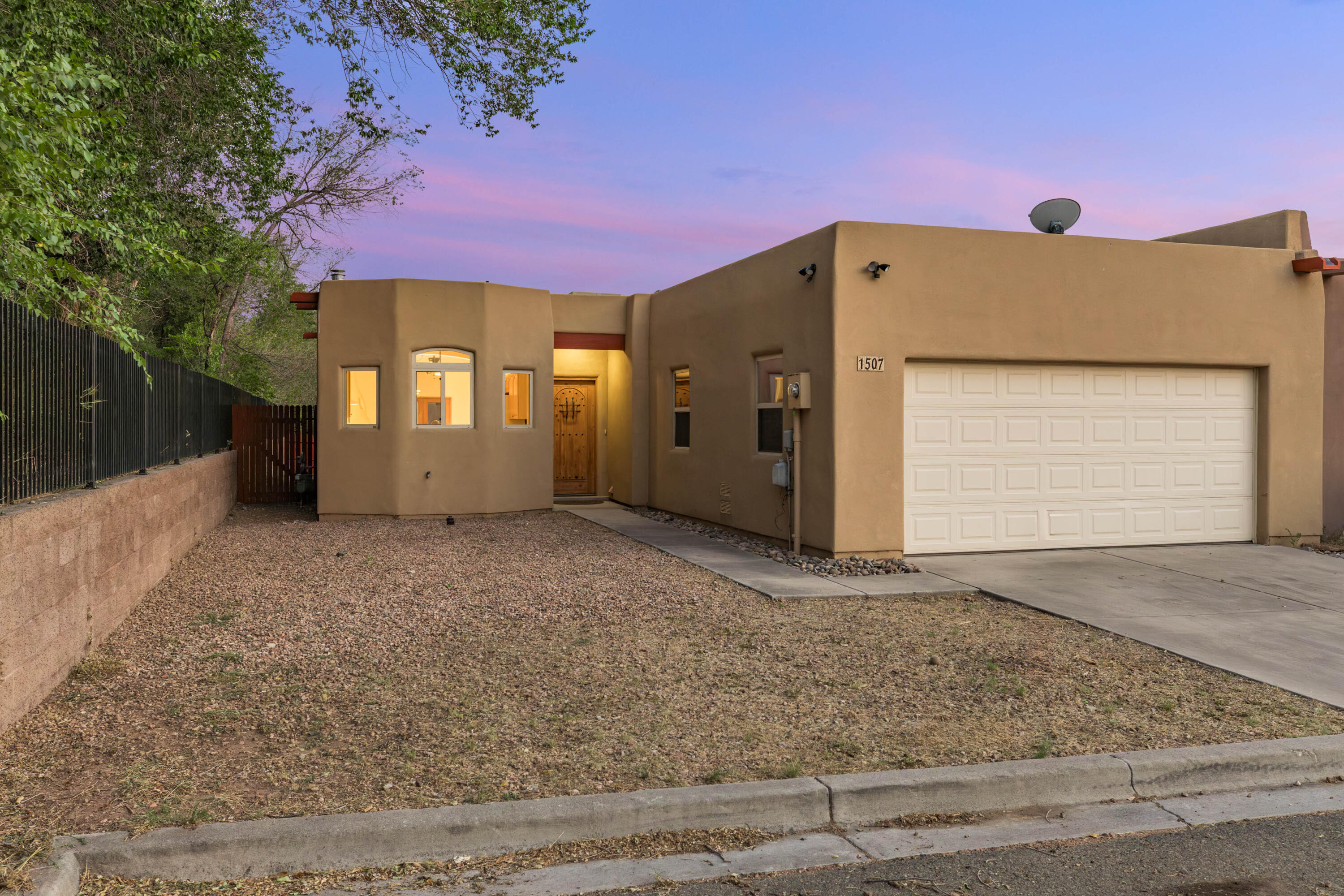 1st image of 1507 Kachina Ridge Dr, Santa Fe, NM 87507 | MLS# 1108863