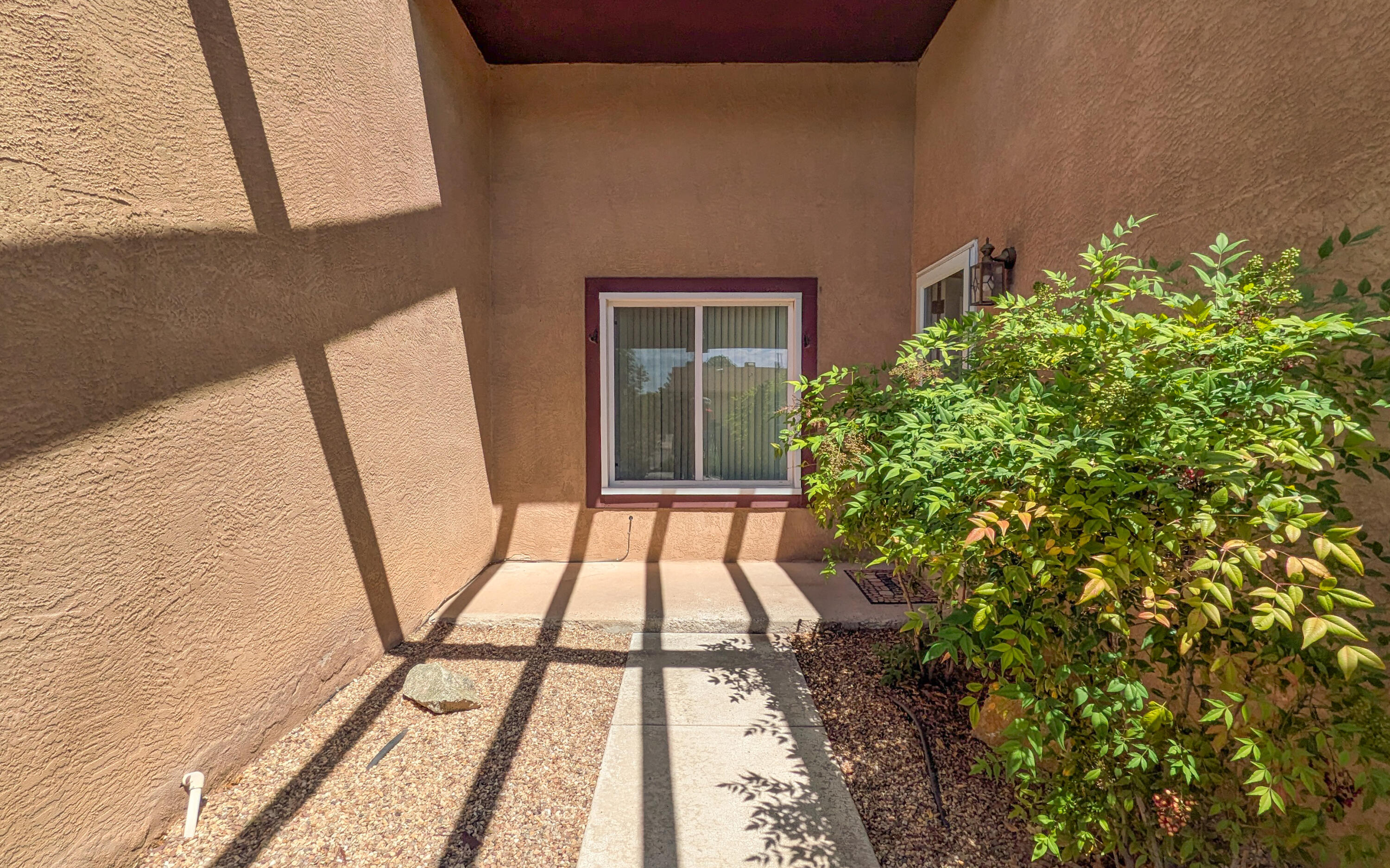 618 Paseo Del Mar NE 