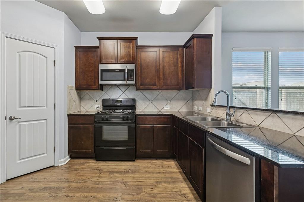 Photo 4 of Single family home for sale at 101 E Lake Ct, Slidell, LA 70461 | MLS# 2570629 | Listing updated on 2026-09-16