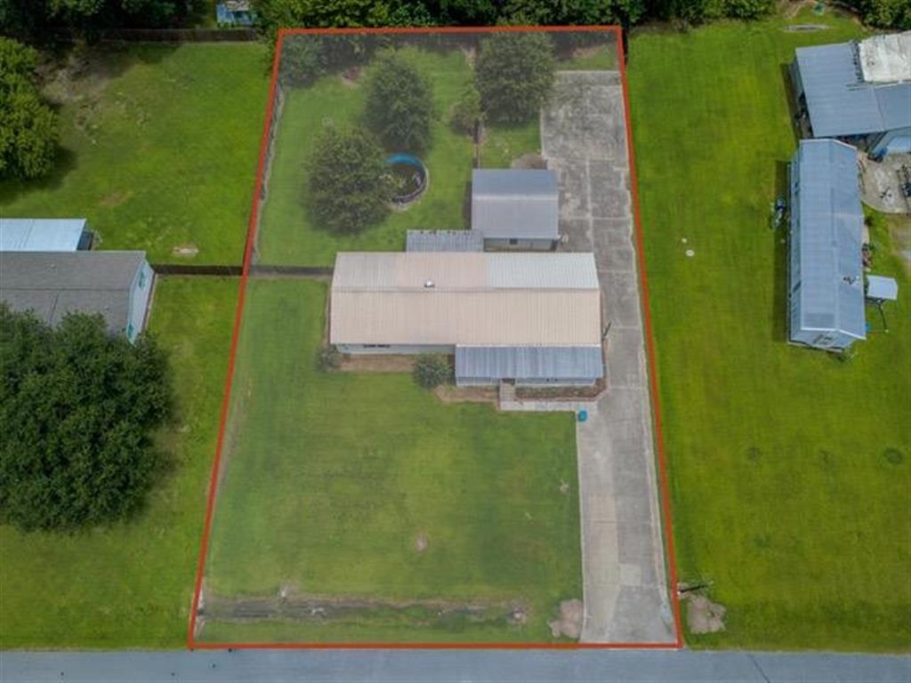 1558 Pine Meadows Drive W — photo 2