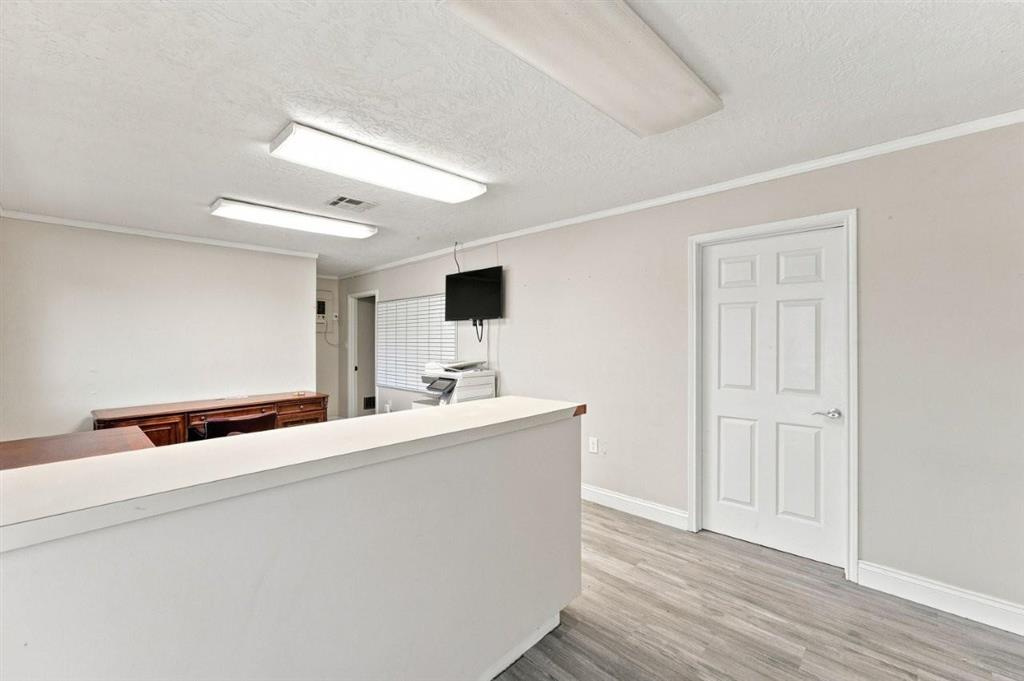 158 Burleson Road — photo 5