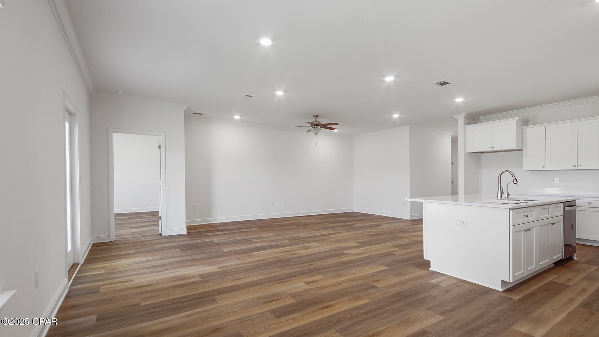 254 Dama Del Mar Way, Panama City Beach, FL 32407 thumbnail, photo 11 of 33