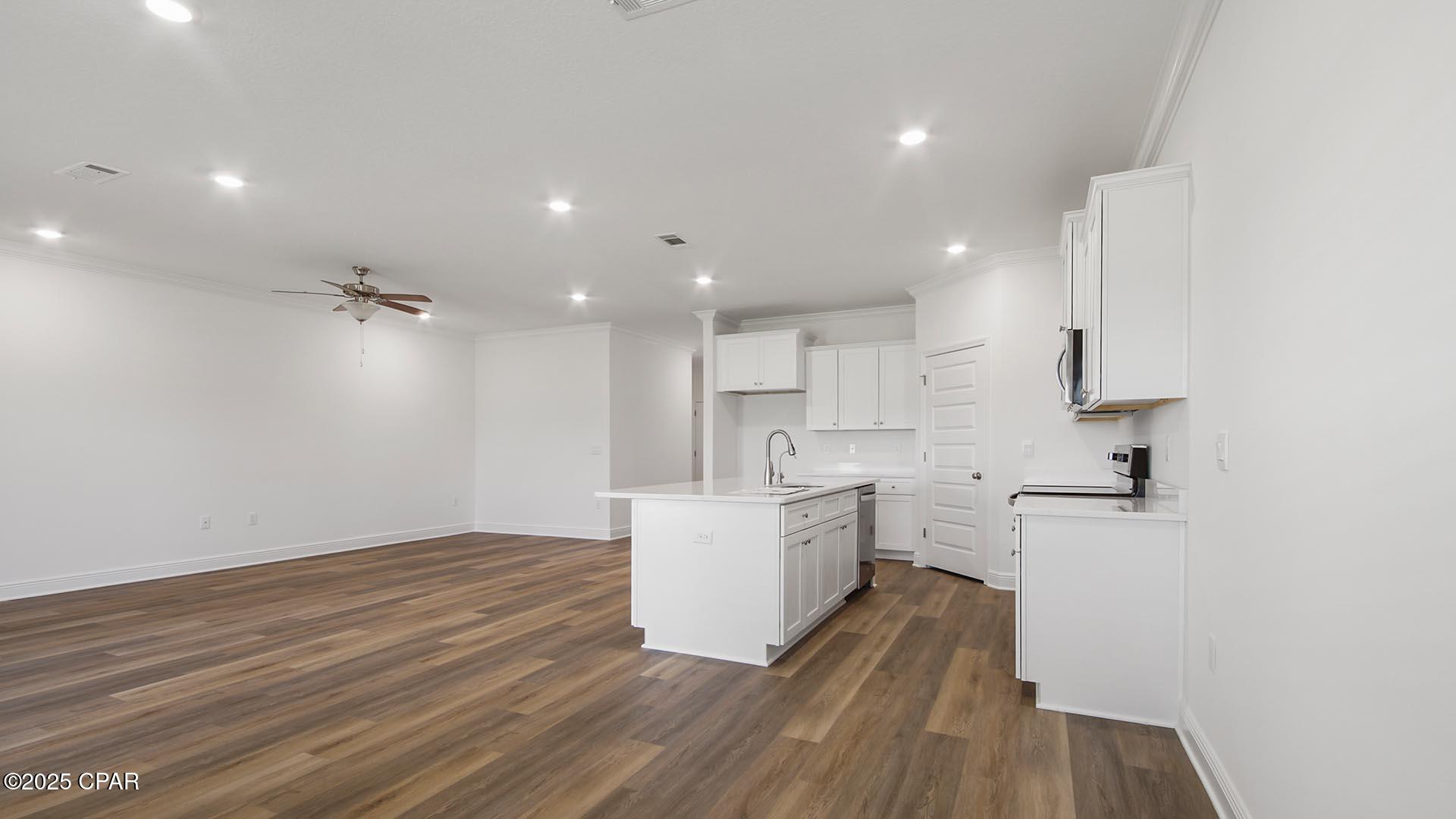 254 Dama Del Mar Way, Panama City Beach, FL 32407 thumbnail, photo 12 of 33