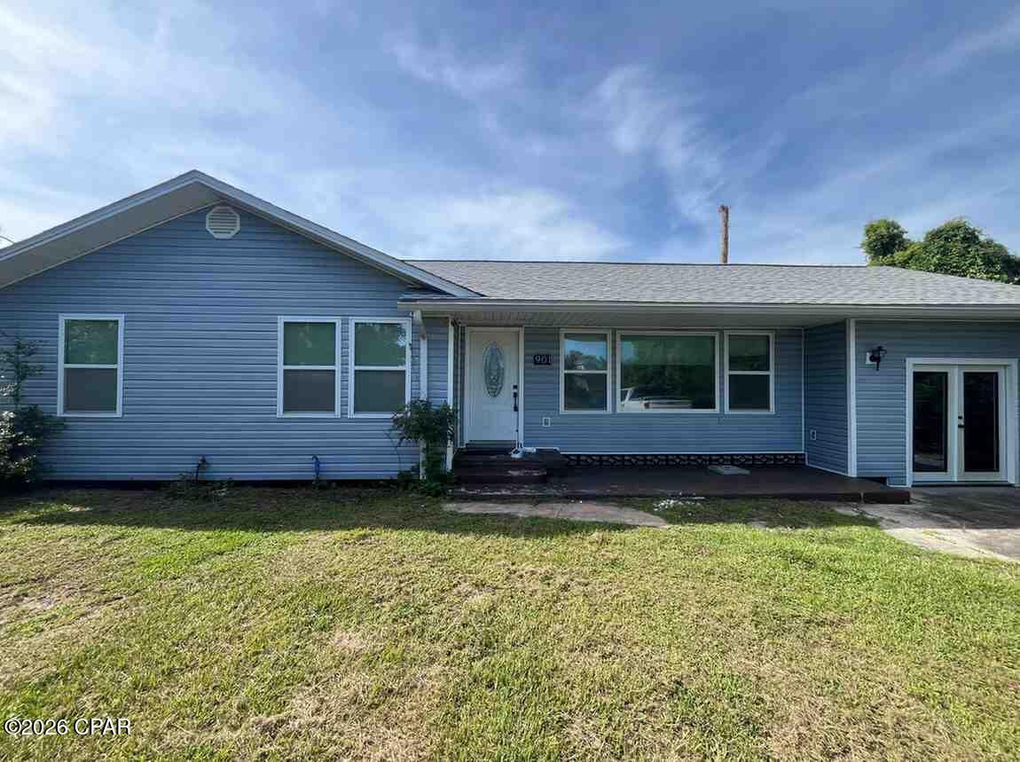 2nd image of 901 E 2nd Plz, Panama City, FL 32401 | MLS# 793910