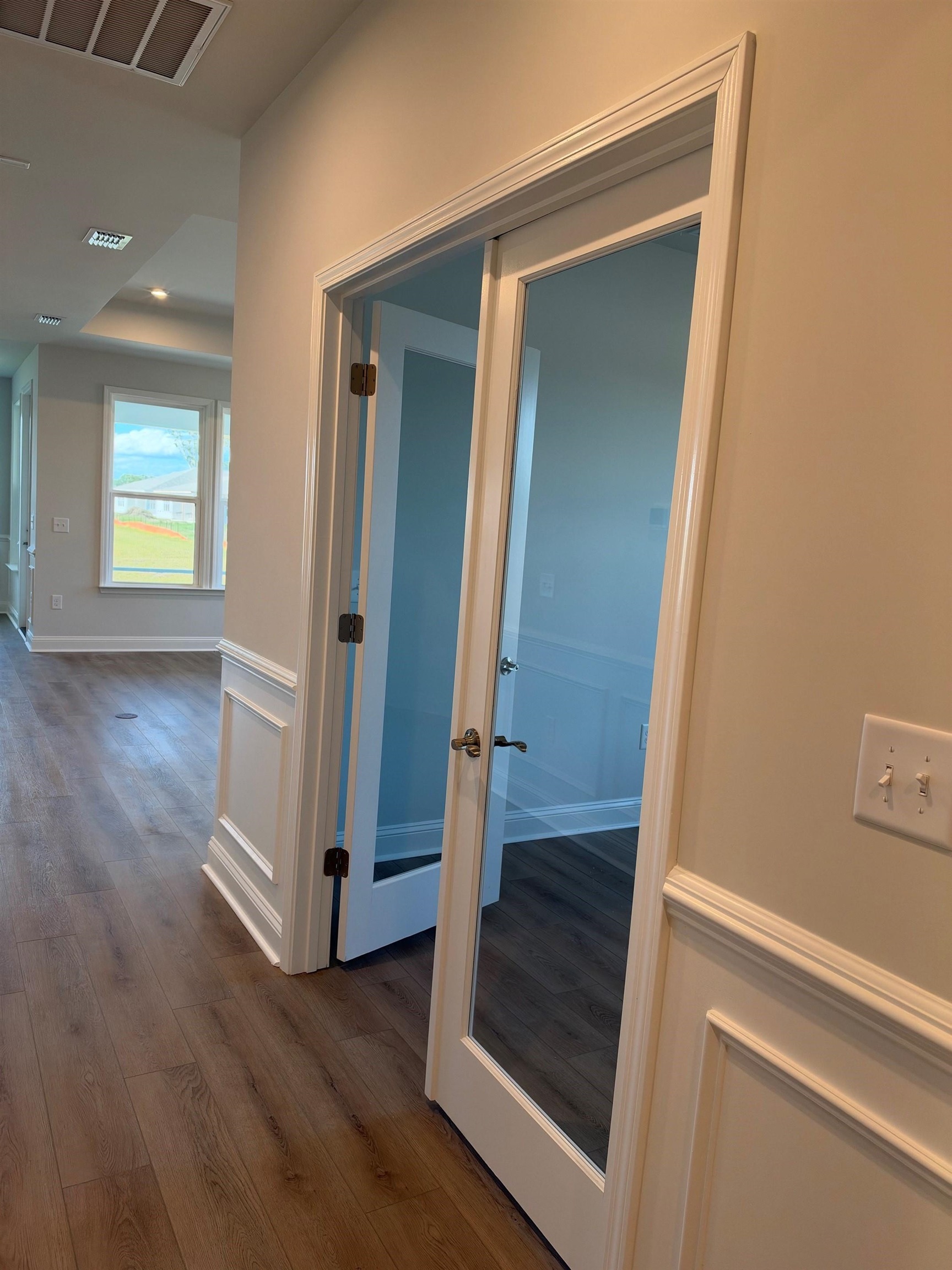 Photo 2 of Single family home for sale at 688 Palm Bay Dr, Myrtle Beach, SC 29588 | MLS# 2619899 | Listing updated on 2026-09-29