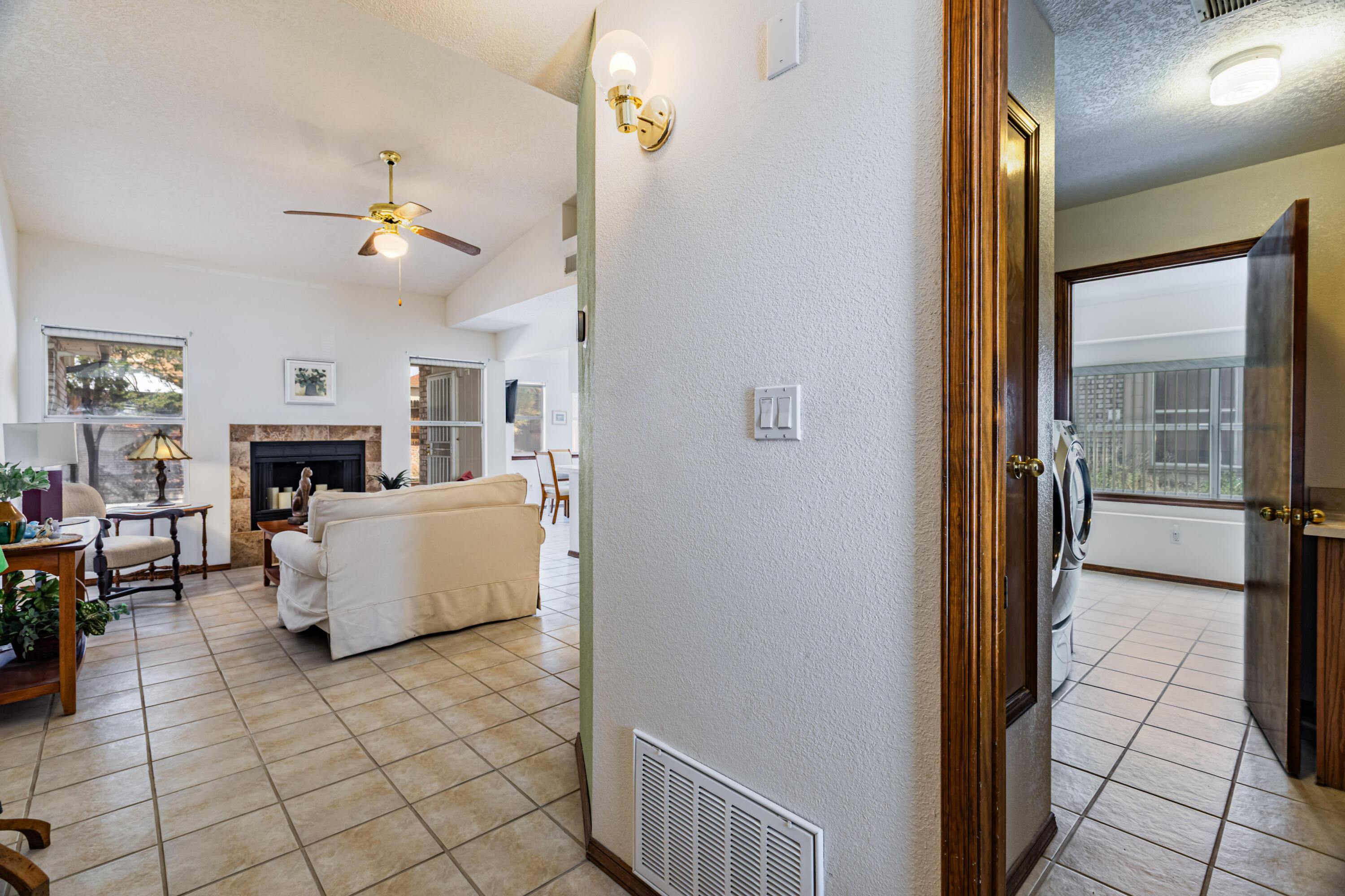 3rd image of 4717 Snapdragon Rd Nw, Albuquerque, NM 87120 | MLS# 1108993