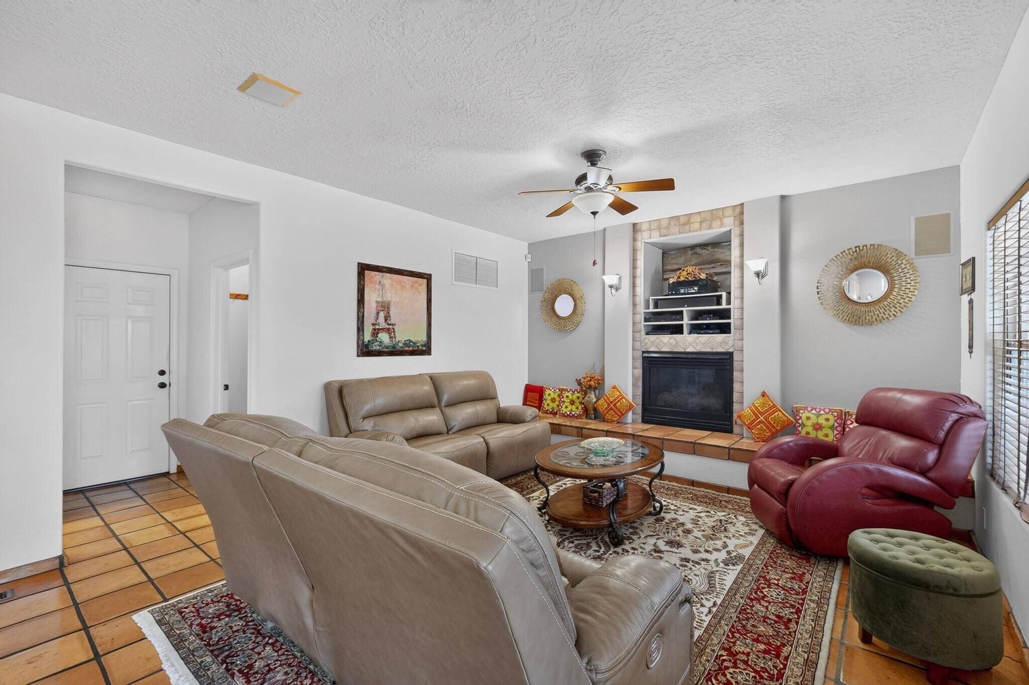 5th image of 8415 Helen Hardin St Ne, Albuquerque, NM 87122 | MLS# 1108995